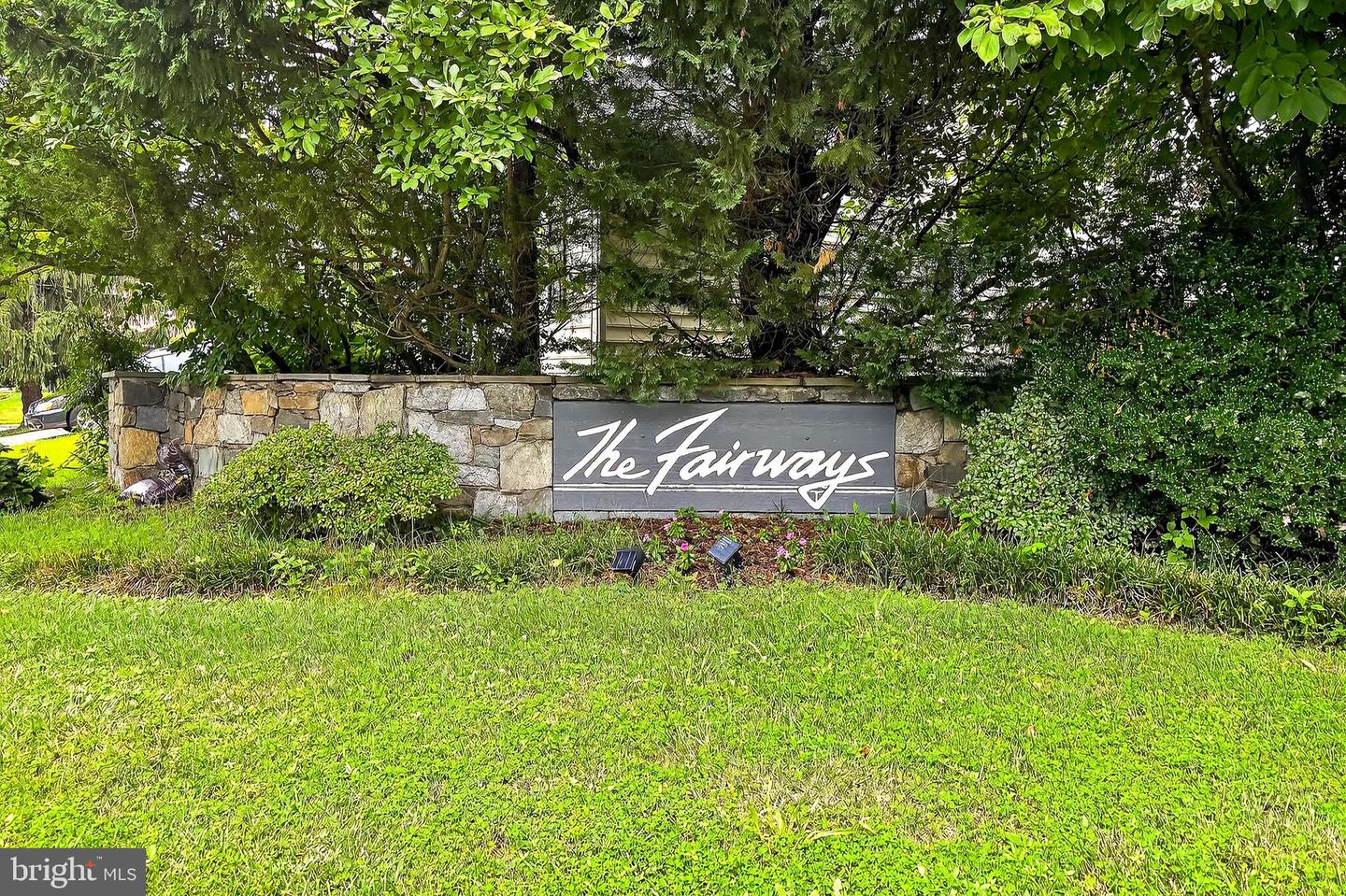 5405 CLUBSIDE LN, CENTREVILLE, Virginia 20120, 4 Bedrooms Bedrooms, ,3 BathroomsBathrooms,Residential,For sale,5405 CLUBSIDE LN,VAFX2253102 MLS # VAFX2253102