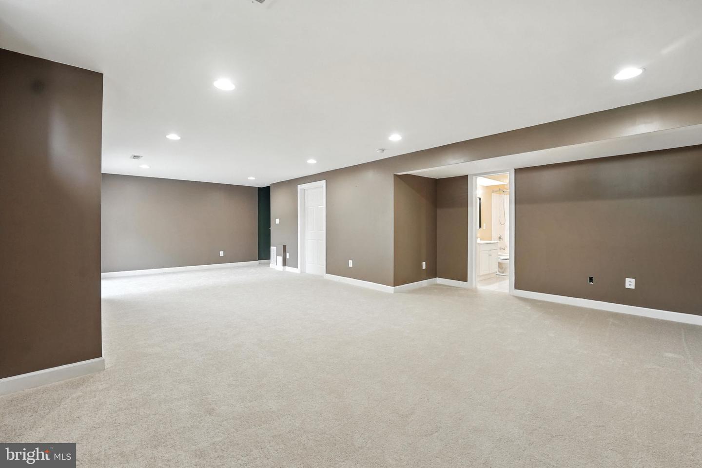 126 GREENWAY ST, FREDERICKSBURG, Virginia 22405, 4 Bedrooms Bedrooms, ,3 BathroomsBathrooms,Residential,For sale,126 GREENWAY ST,VAST2040430 MLS # VAST2040430