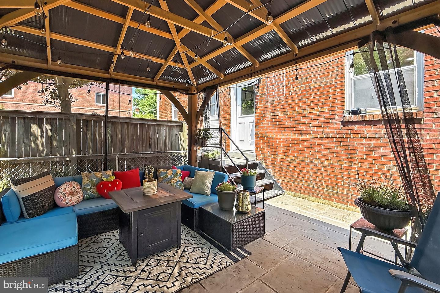 1804 N CLIFF ST, ALEXANDRIA, Virginia 22301, 2 Bedrooms Bedrooms, ,2 BathroomsBathrooms,Residential,For sale,1804 N CLIFF ST,VAAX2047142 MLS # VAAX2047142