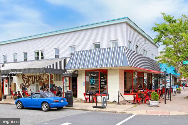 1804 N CLIFF ST, ALEXANDRIA, Virginia 22301, 2 Bedrooms Bedrooms, ,2 BathroomsBathrooms,Residential,For sale,1804 N CLIFF ST,VAAX2047142 MLS # VAAX2047142