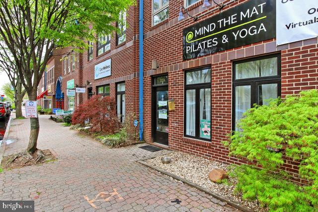 1804 N CLIFF ST, ALEXANDRIA, Virginia 22301, 2 Bedrooms Bedrooms, ,2 BathroomsBathrooms,Residential,For sale,1804 N CLIFF ST,VAAX2047142 MLS # VAAX2047142