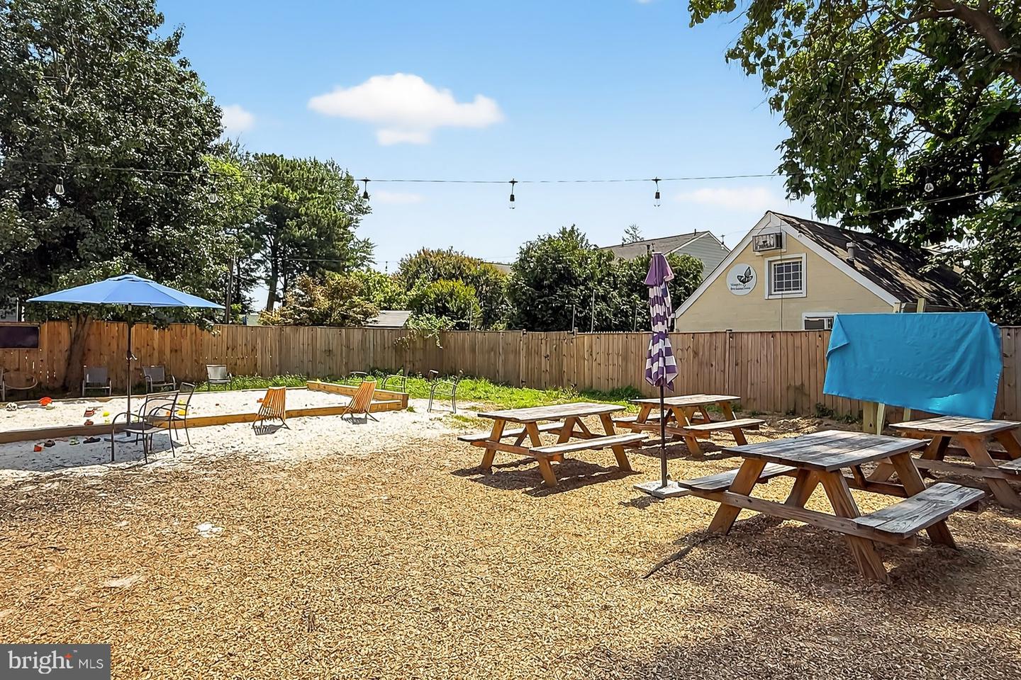 1804 N CLIFF ST, ALEXANDRIA, Virginia 22301, 2 Bedrooms Bedrooms, ,2 BathroomsBathrooms,Residential,For sale,1804 N CLIFF ST,VAAX2047142 MLS # VAAX2047142