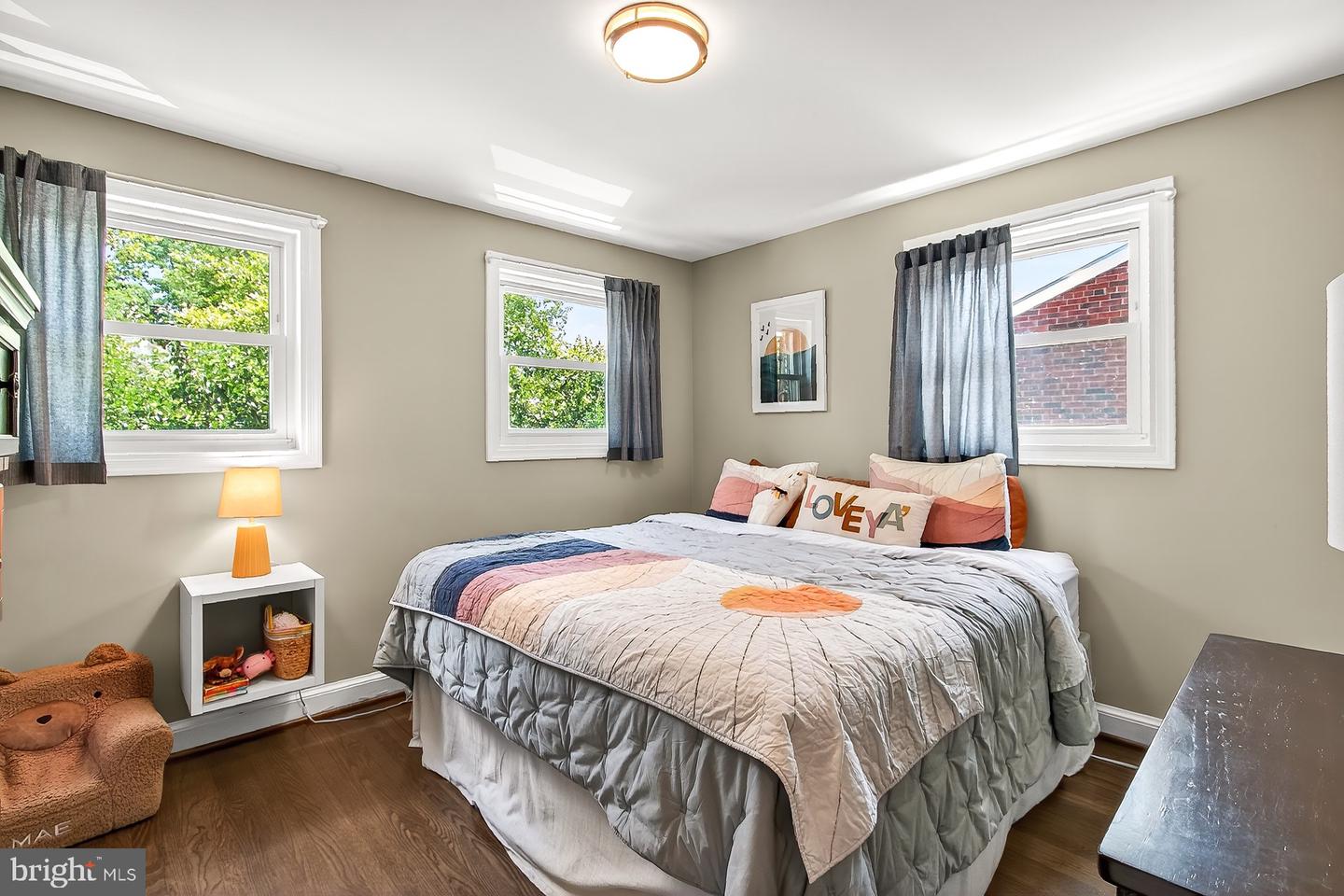 1804 N CLIFF ST, ALEXANDRIA, Virginia 22301, 2 Bedrooms Bedrooms, ,2 BathroomsBathrooms,Residential,For sale,1804 N CLIFF ST,VAAX2047142 MLS # VAAX2047142