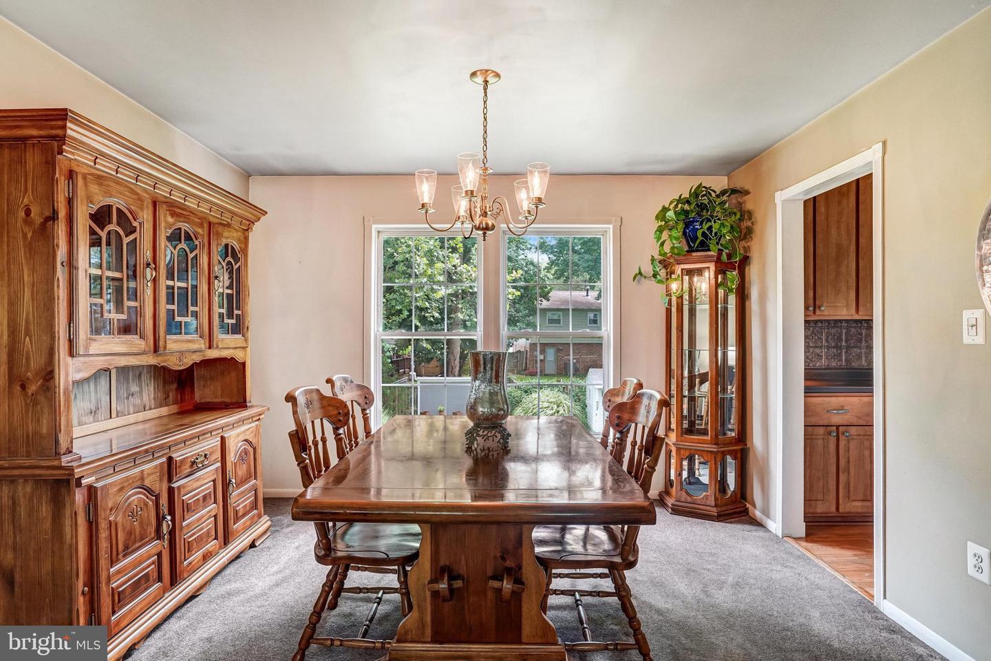 6013 SHAFFER DR, ALEXANDRIA, Virginia 22310, 5 Bedrooms Bedrooms, ,2 BathroomsBathrooms,Residential,For sale,6013 SHAFFER DR,VAFX2253186 MLS # VAFX2253186