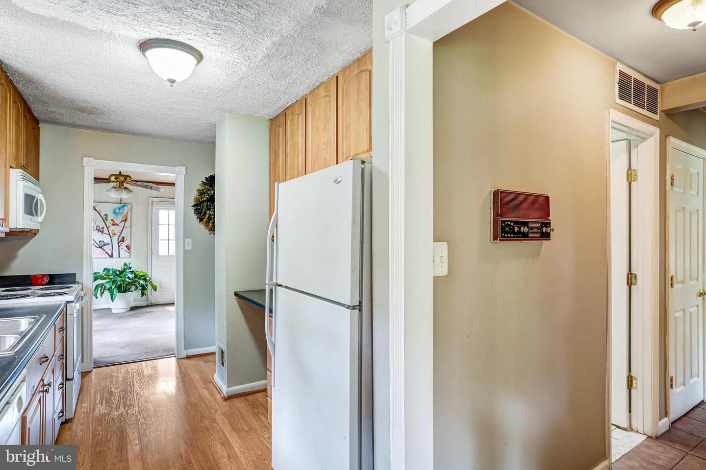 6013 SHAFFER DR, ALEXANDRIA, Virginia 22310, 5 Bedrooms Bedrooms, ,2 BathroomsBathrooms,Residential,For sale,6013 SHAFFER DR,VAFX2253186 MLS # VAFX2253186