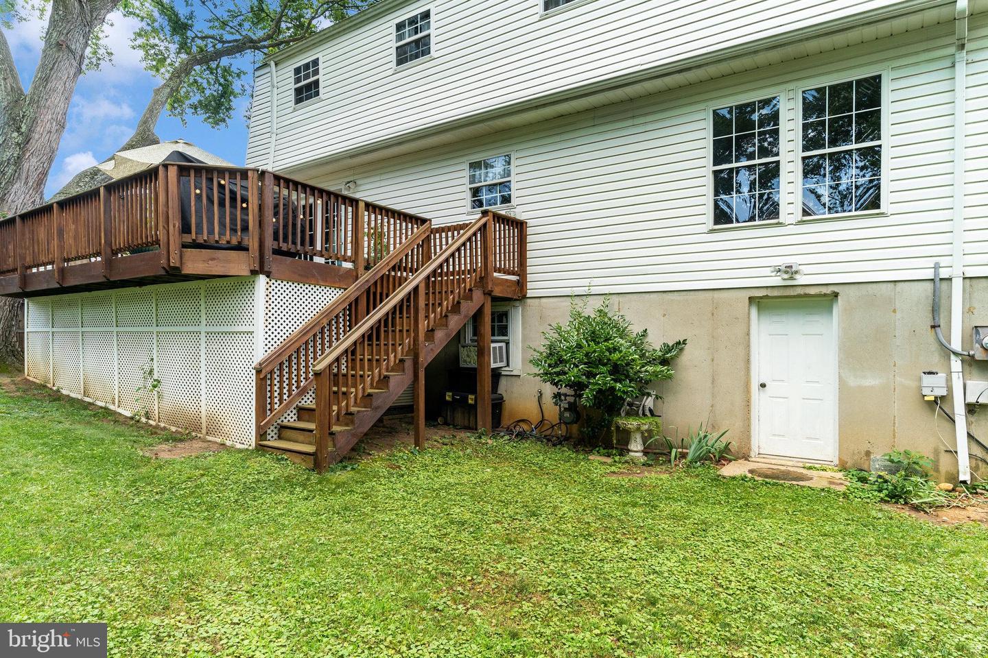6013 SHAFFER DR, ALEXANDRIA, Virginia 22310, 5 Bedrooms Bedrooms, ,2 BathroomsBathrooms,Residential,For sale,6013 SHAFFER DR,VAFX2253186 MLS # VAFX2253186