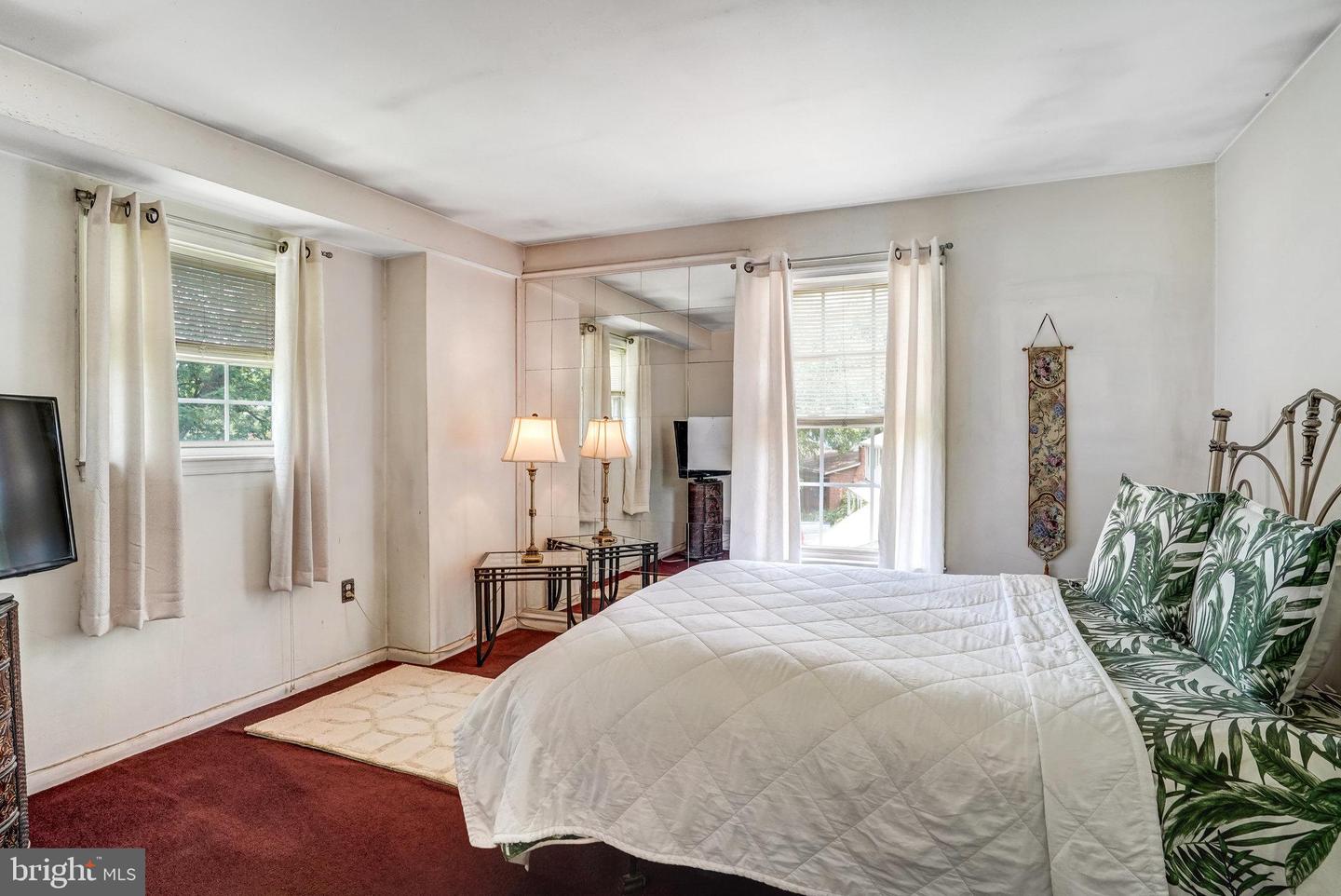 6013 SHAFFER DR, ALEXANDRIA, Virginia 22310, 5 Bedrooms Bedrooms, ,2 BathroomsBathrooms,Residential,For sale,6013 SHAFFER DR,VAFX2253186 MLS # VAFX2253186