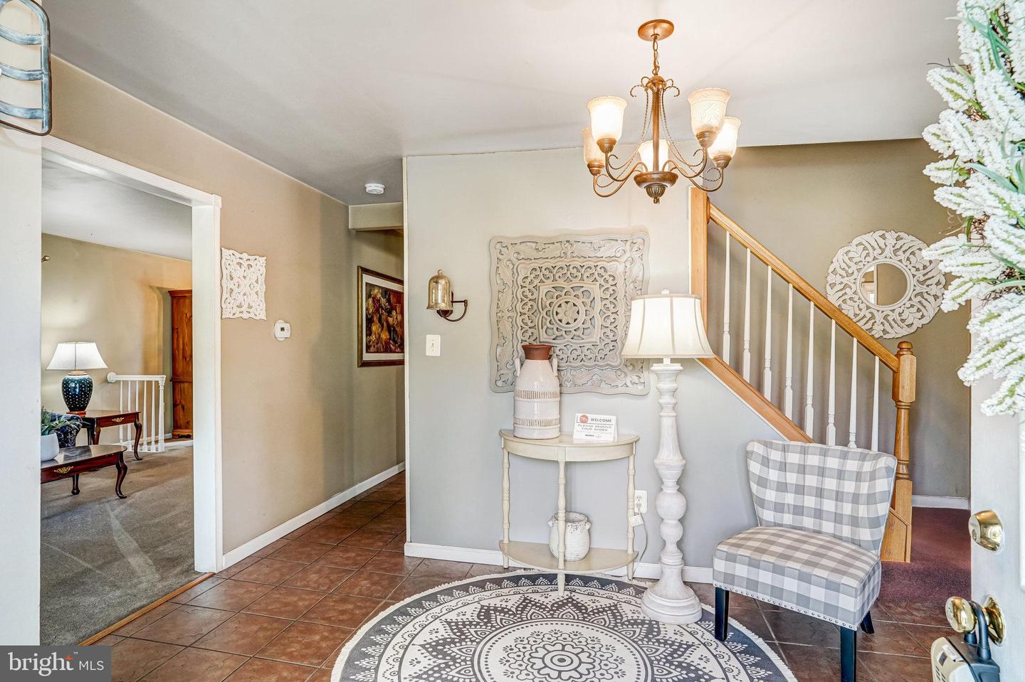 6013 SHAFFER DR, ALEXANDRIA, Virginia 22310, 5 Bedrooms Bedrooms, ,2 BathroomsBathrooms,Residential,For sale,6013 SHAFFER DR,VAFX2253186 MLS # VAFX2253186
