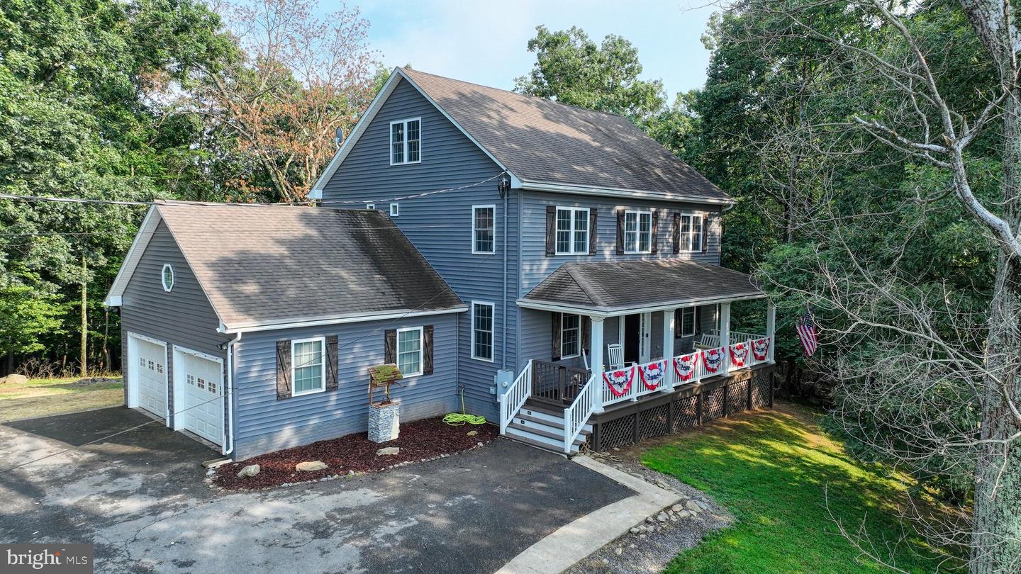 527 GRIMES GOLDEN RD, LINDEN, Virginia 22642, 4 Bedrooms Bedrooms, ,3 BathroomsBathrooms,Residential,For sale,527 GRIMES GOLDEN RD,VAWR2011614 MLS # VAWR2011614