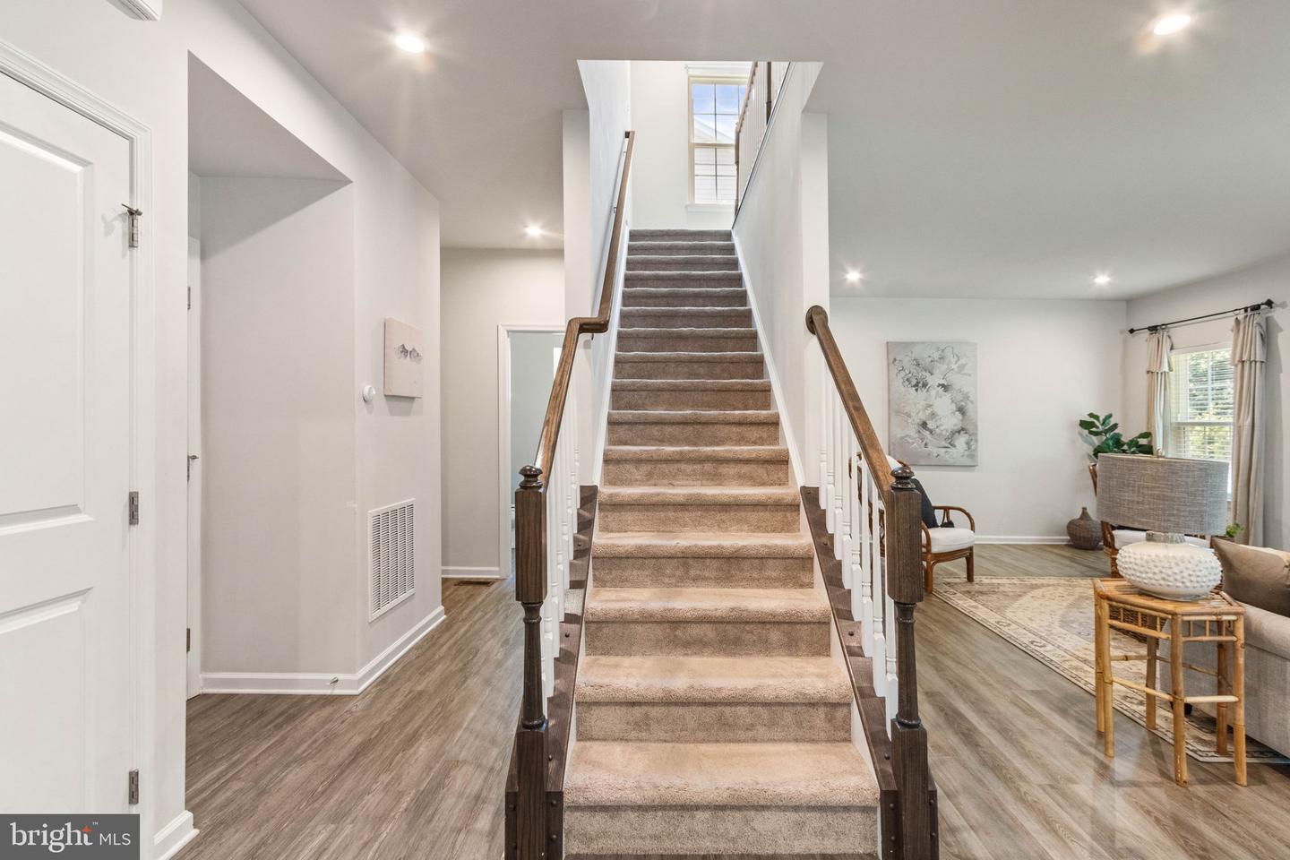 126 BROOKE VILLAGE DR, FREDERICKSBURG, Virginia 22405, 4 Bedrooms Bedrooms, 7 Rooms Rooms,2 BathroomsBathrooms,Residential,For sale,126 BROOKE VILLAGE DR,VAST2040474 MLS # VAST2040474