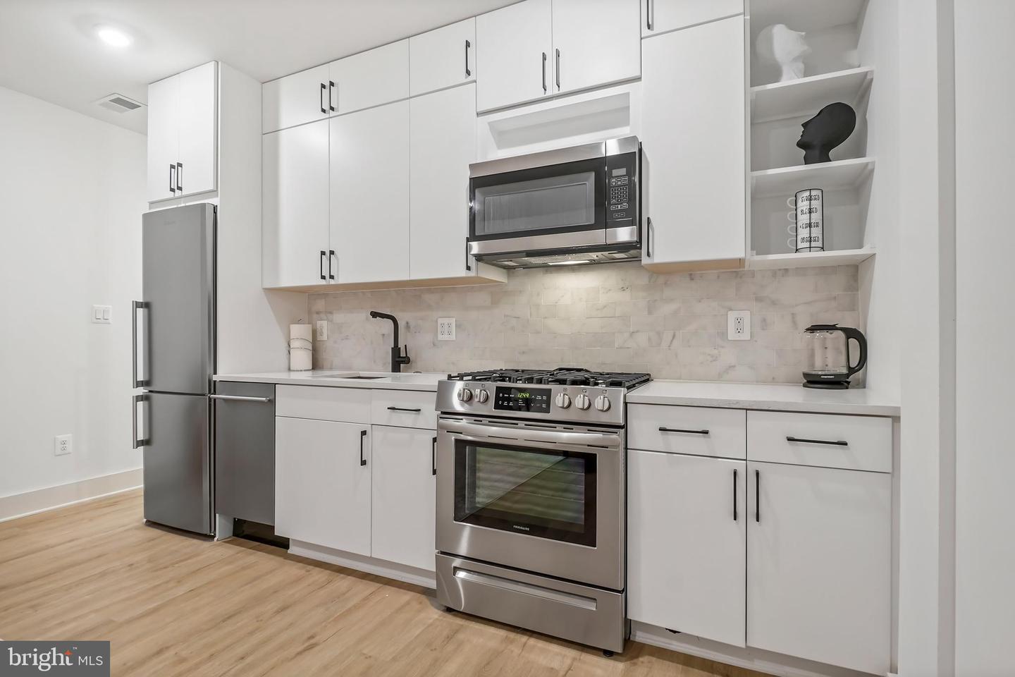 256 15TH ST SE #1, WASHINGTON, District Of Columbia 20003, 2 Bedrooms Bedrooms, ,1 BathroomBathrooms,Residential,For sale,256 15TH ST SE #1,DCDC2208878 MLS # DCDC2208878 256 15TH ST SE #1, WASHINGTON, District Of Columbia 20003, 2 Bedrooms Bedrooms, ,1 BathroomBathrooms,Residential,For sale,256 15TH ST SE #1,DCDC2208878 MLS # DCDC2208878