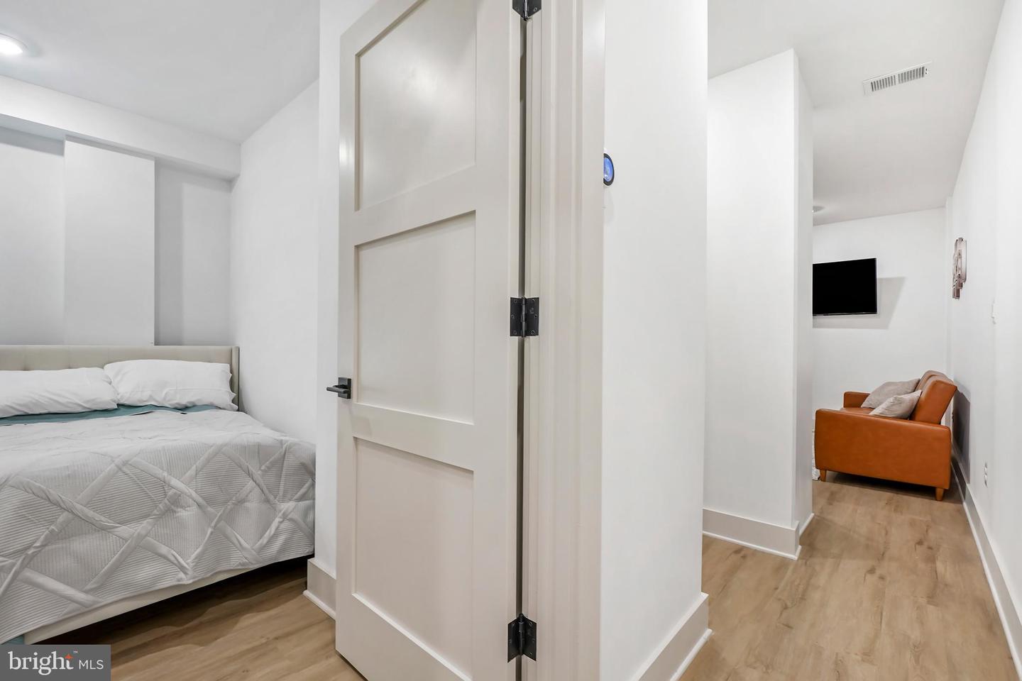 256 15TH ST SE #1, WASHINGTON, District Of Columbia 20003, 2 Bedrooms Bedrooms, ,1 BathroomBathrooms,Residential,For sale,256 15TH ST SE #1,DCDC2208878 MLS # DCDC2208878 256 15TH ST SE #1, WASHINGTON, District Of Columbia 20003, 2 Bedrooms Bedrooms, ,1 BathroomBathrooms,Residential,For sale,256 15TH ST SE #1,DCDC2208878 MLS # DCDC2208878