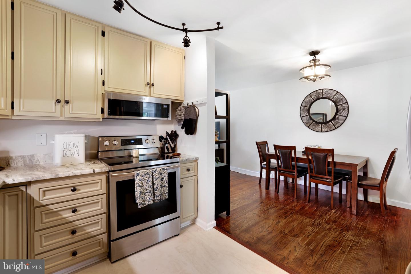 105 S SAINT PAUL ST, HAMILTON, Virginia 20158, 3 Bedrooms Bedrooms, ,2 BathroomsBathrooms,Residential,For sale,105 S SAINT PAUL ST,VALO2101196 MLS # VALO2101196
