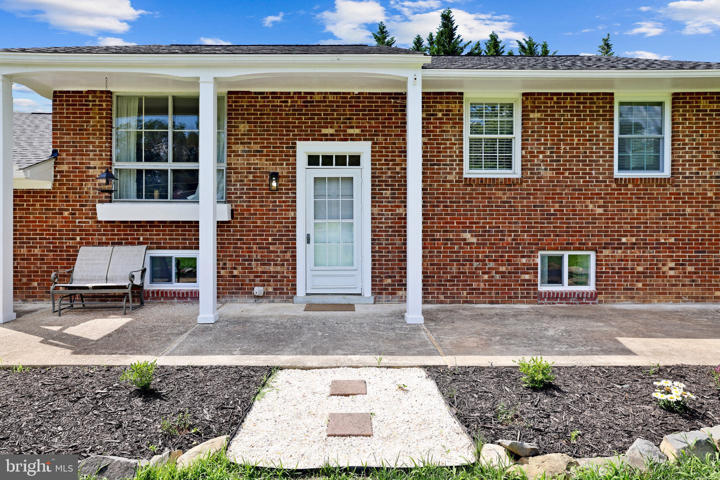 105 S SAINT PAUL ST, HAMILTON, Virginia 20158, 3 Bedrooms Bedrooms, ,2 BathroomsBathrooms,Residential,For sale,105 S SAINT PAUL ST,VALO2101196 MLS # VALO2101196