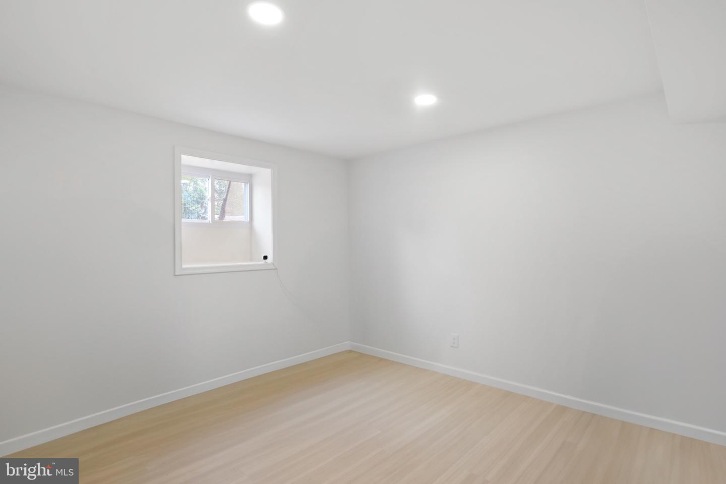105 S SAINT PAUL ST, HAMILTON, Virginia 20158, 3 Bedrooms Bedrooms, ,2 BathroomsBathrooms,Residential,For sale,105 S SAINT PAUL ST,VALO2101196 MLS # VALO2101196