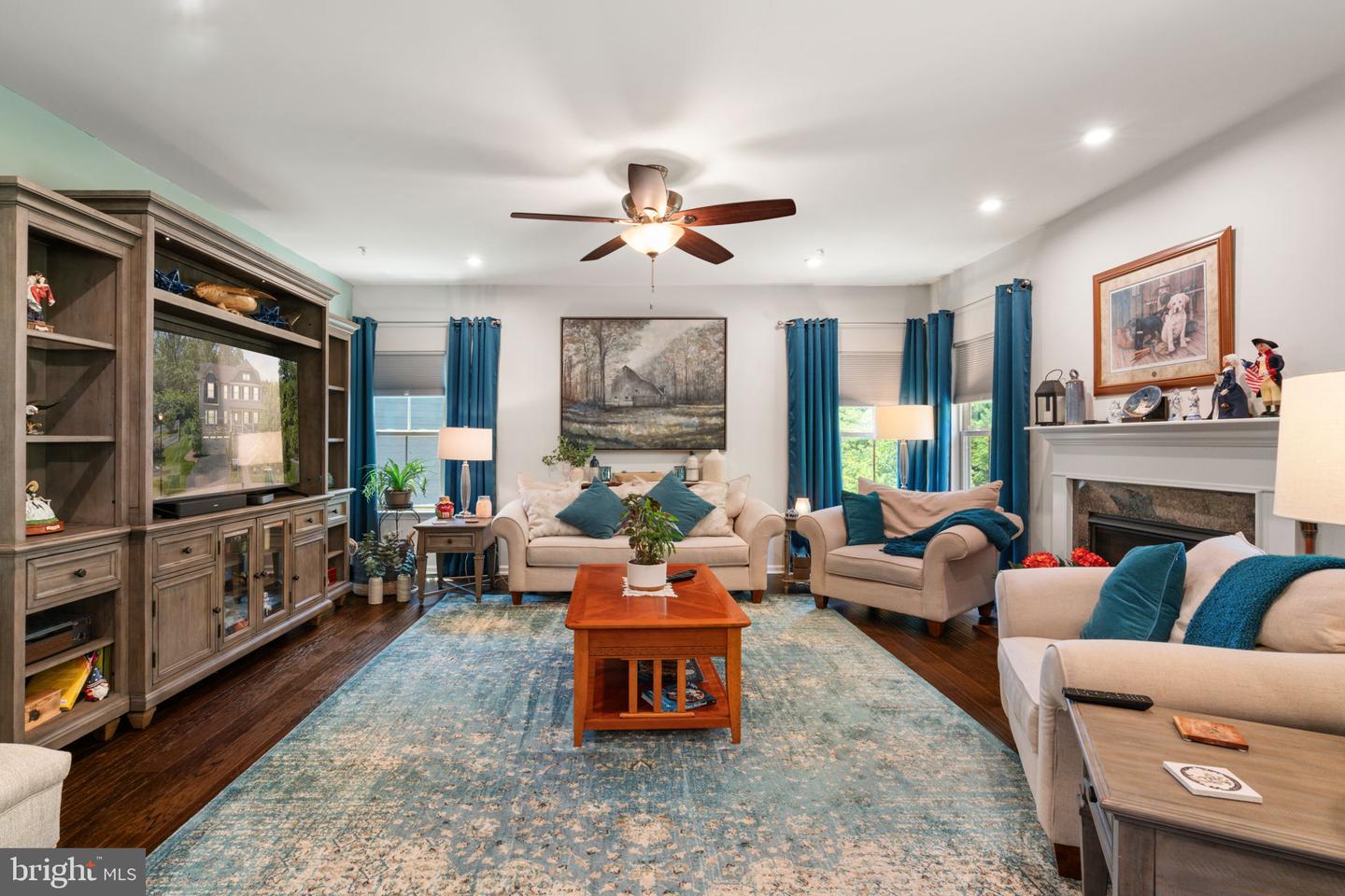 2044 SCARLET PINE RD, DUMFRIES, Virginia 22026, 4 Bedrooms Bedrooms, ,3 BathroomsBathrooms,Residential,For sale,2044 SCARLET PINE RD,VAPW2098546 MLS # VAPW2098546