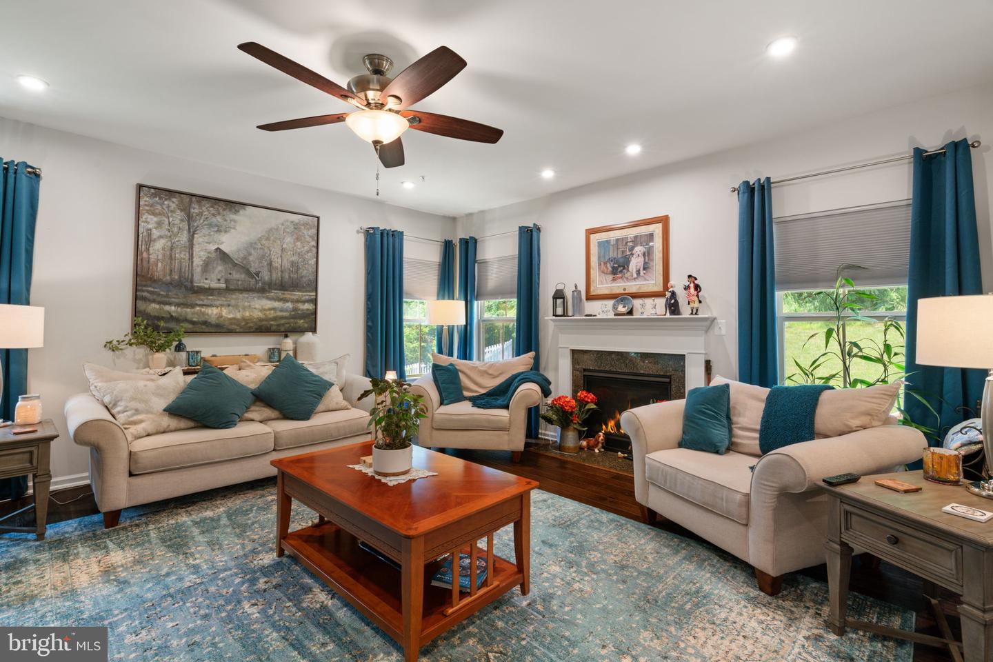 2044 SCARLET PINE RD, DUMFRIES, Virginia 22026, 4 Bedrooms Bedrooms, ,3 BathroomsBathrooms,Residential,For sale,2044 SCARLET PINE RD,VAPW2098546 MLS # VAPW2098546