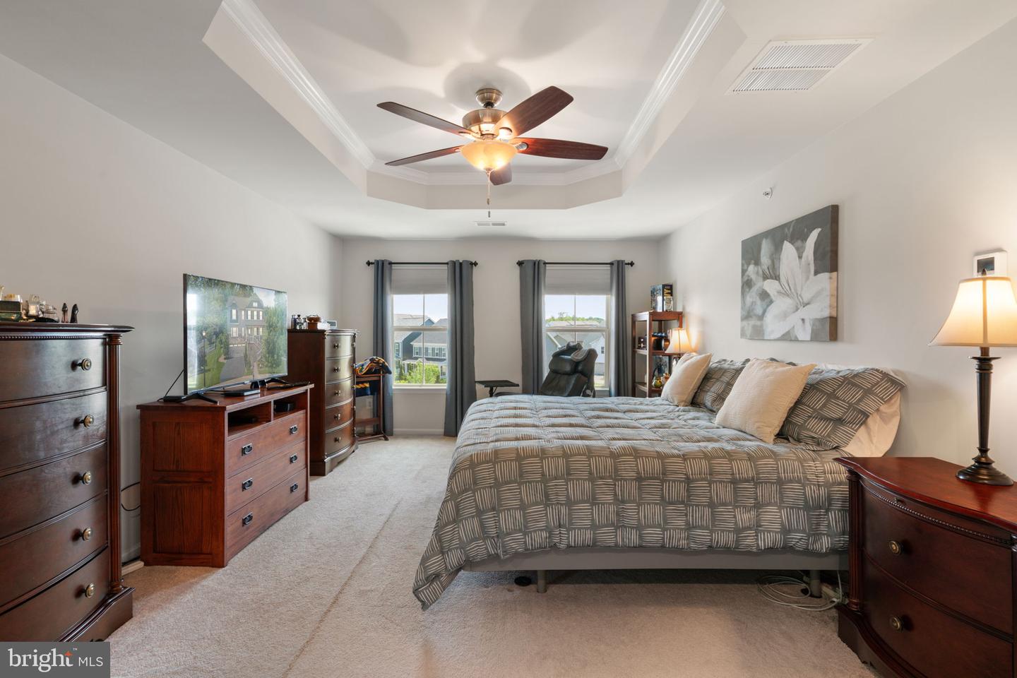 2044 SCARLET PINE RD, DUMFRIES, Virginia 22026, 4 Bedrooms Bedrooms, ,3 BathroomsBathrooms,Residential,For sale,2044 SCARLET PINE RD,VAPW2098546 MLS # VAPW2098546