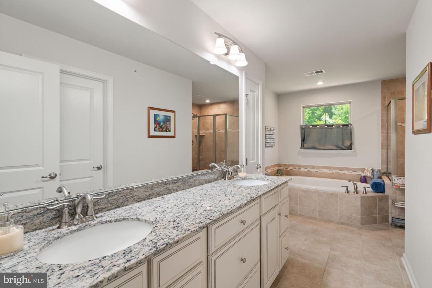 2044 SCARLET PINE RD, DUMFRIES, Virginia 22026, 4 Bedrooms Bedrooms, ,3 BathroomsBathrooms,Residential,For sale,2044 SCARLET PINE RD,VAPW2098546 MLS # VAPW2098546