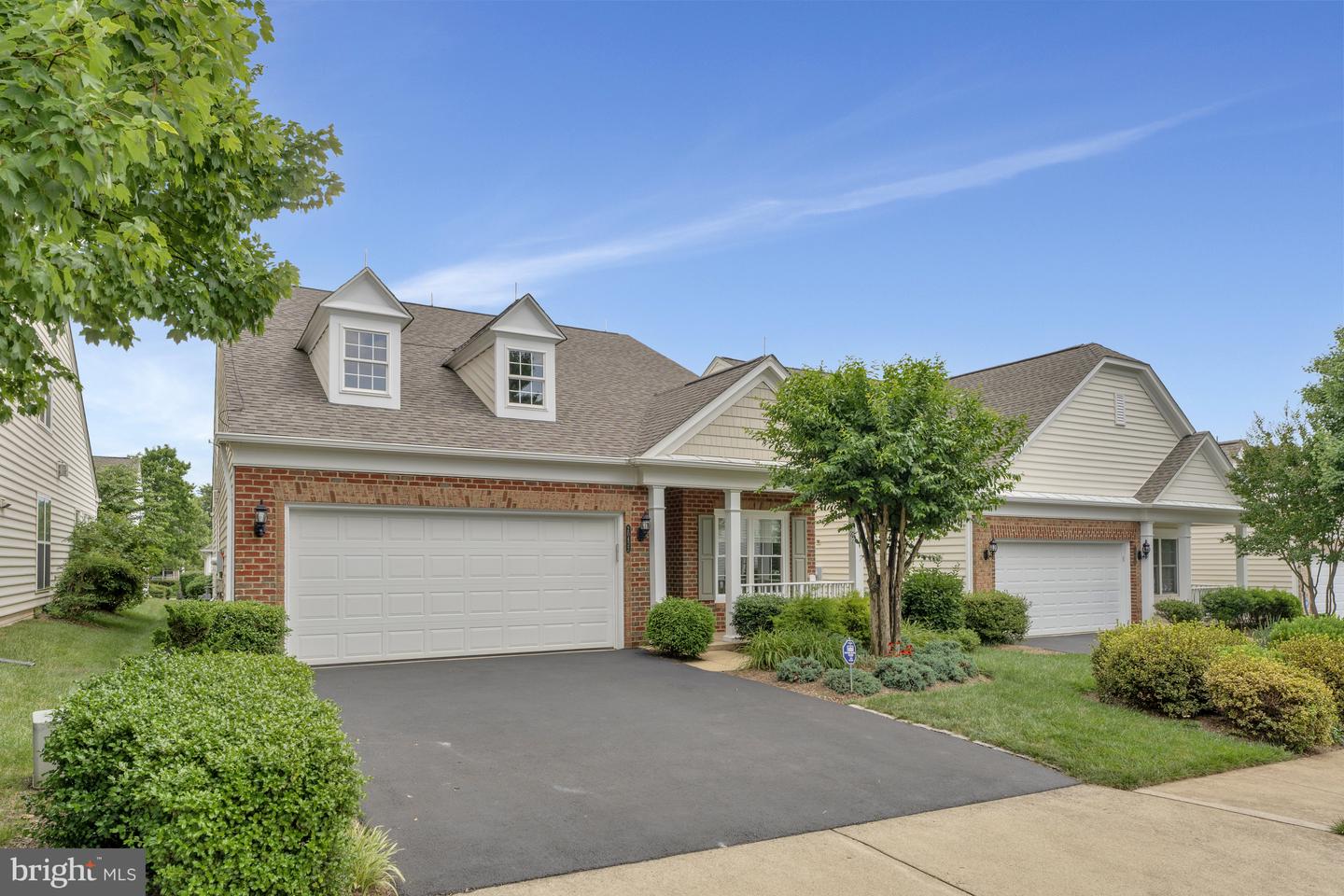 20432 BUNKER HILL WAY, ASHBURN, Virginia 20147, 3 Bedrooms Bedrooms, ,3 BathroomsBathrooms,Residential,For sale,20432 BUNKER HILL WAY,VALO2101206 MLS # VALO2101206