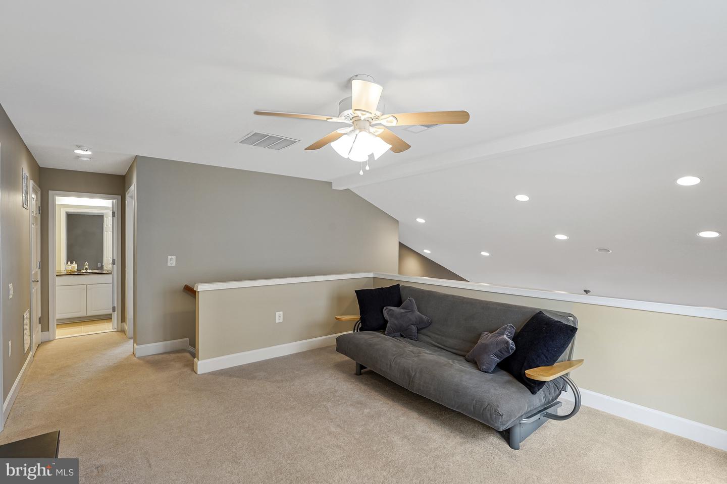 20432 BUNKER HILL WAY, ASHBURN, Virginia 20147, 3 Bedrooms Bedrooms, ,3 BathroomsBathrooms,Residential,For sale,20432 BUNKER HILL WAY,VALO2101206 MLS # VALO2101206