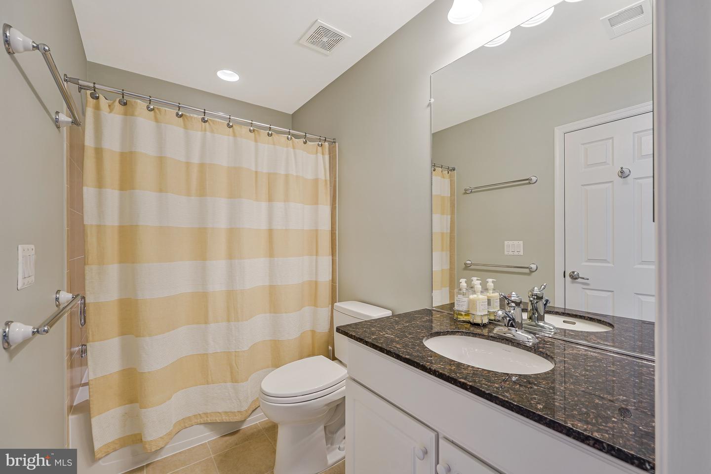 20432 BUNKER HILL WAY, ASHBURN, Virginia 20147, 3 Bedrooms Bedrooms, ,3 BathroomsBathrooms,Residential,For sale,20432 BUNKER HILL WAY,VALO2101206 MLS # VALO2101206