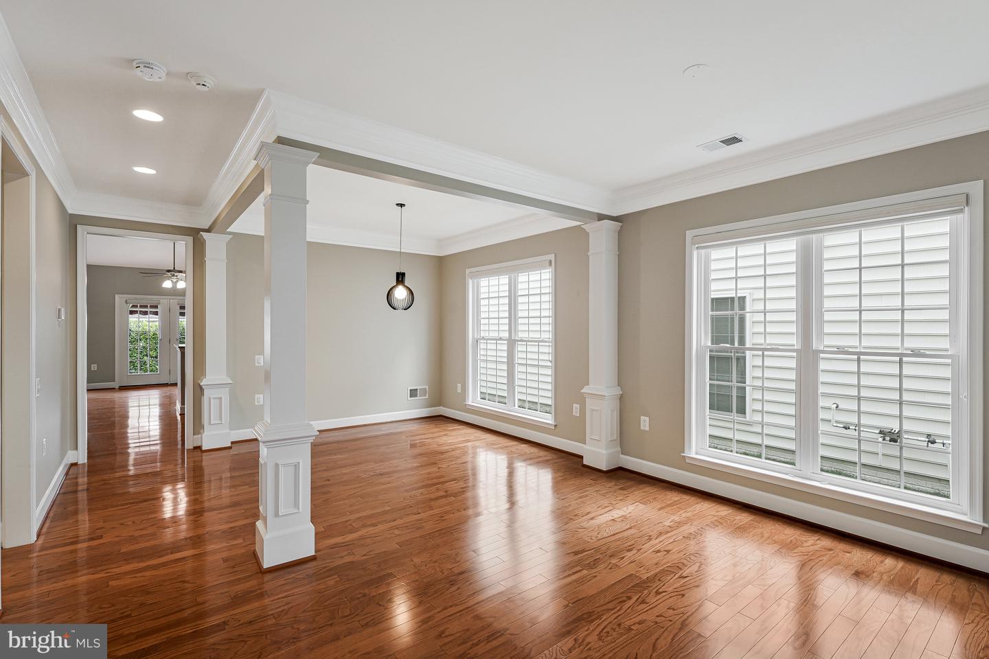 20432 BUNKER HILL WAY, ASHBURN, Virginia 20147, 3 Bedrooms Bedrooms, ,3 BathroomsBathrooms,Residential,For sale,20432 BUNKER HILL WAY,VALO2101206 MLS # VALO2101206