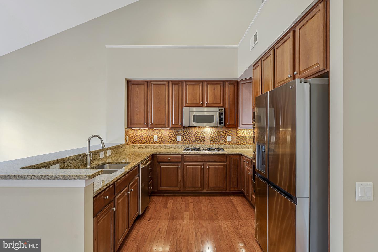 20432 BUNKER HILL WAY, ASHBURN, Virginia 20147, 3 Bedrooms Bedrooms, ,3 BathroomsBathrooms,Residential,For sale,20432 BUNKER HILL WAY,VALO2101206 MLS # VALO2101206