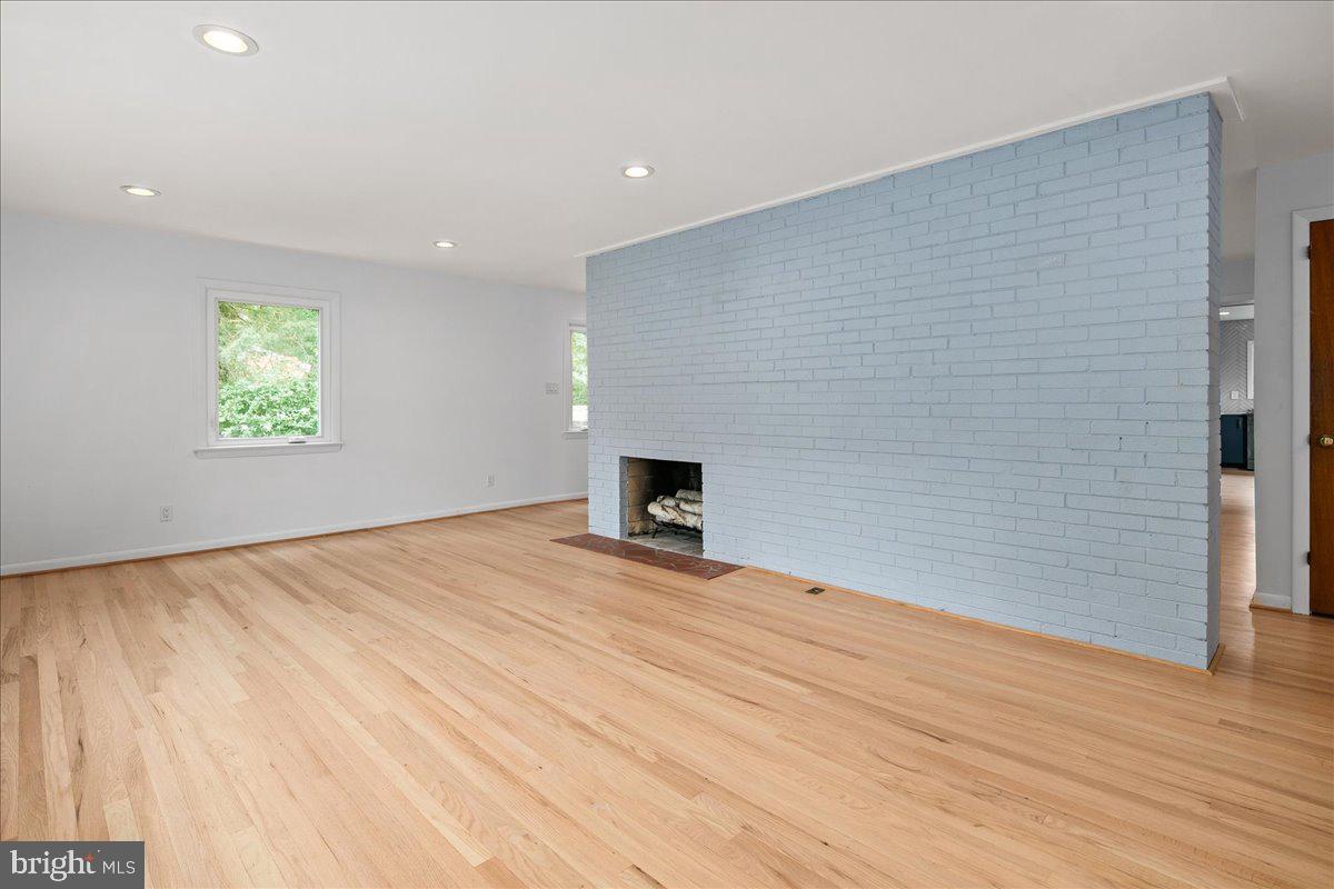 9026 MCNAIR DR, ALEXANDRIA, Virginia 22309, 4 Bedrooms Bedrooms, ,2 BathroomsBathrooms,Residential,For sale,9026 MCNAIR DR,VAFX2253420 MLS # VAFX2253420