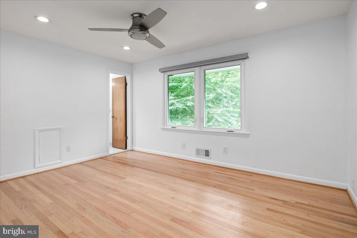 9026 MCNAIR DR, ALEXANDRIA, Virginia 22309, 4 Bedrooms Bedrooms, ,2 BathroomsBathrooms,Residential,For sale,9026 MCNAIR DR,VAFX2253420 MLS # VAFX2253420