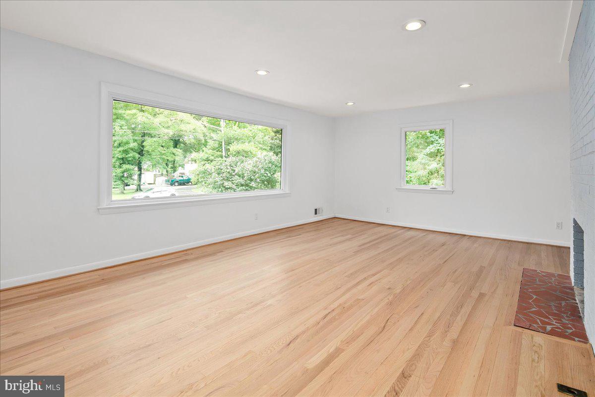 9026 MCNAIR DR, ALEXANDRIA, Virginia 22309, 4 Bedrooms Bedrooms, ,2 BathroomsBathrooms,Residential,For sale,9026 MCNAIR DR,VAFX2253420 MLS # VAFX2253420