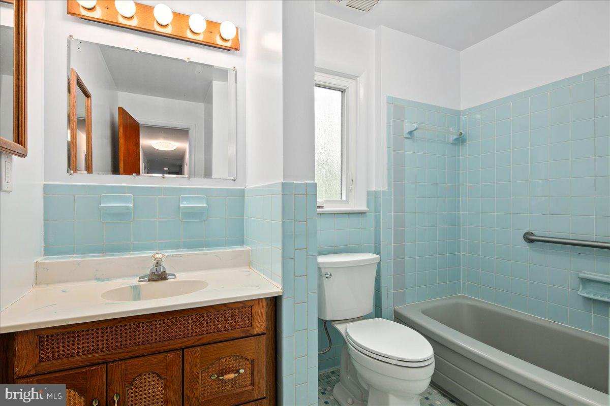 9026 MCNAIR DR, ALEXANDRIA, Virginia 22309, 4 Bedrooms Bedrooms, ,2 BathroomsBathrooms,Residential,For sale,9026 MCNAIR DR,VAFX2253420 MLS # VAFX2253420