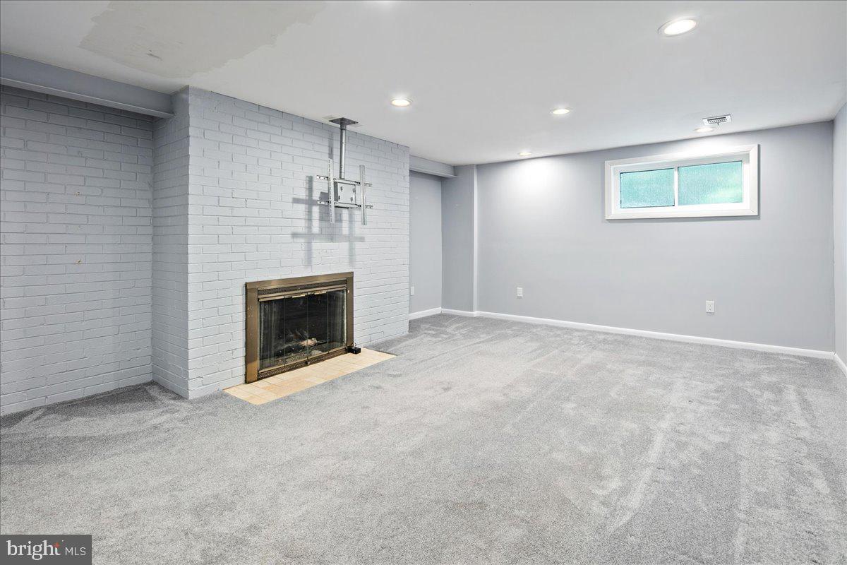 9026 MCNAIR DR, ALEXANDRIA, Virginia 22309, 4 Bedrooms Bedrooms, ,2 BathroomsBathrooms,Residential,For sale,9026 MCNAIR DR,VAFX2253420 MLS # VAFX2253420