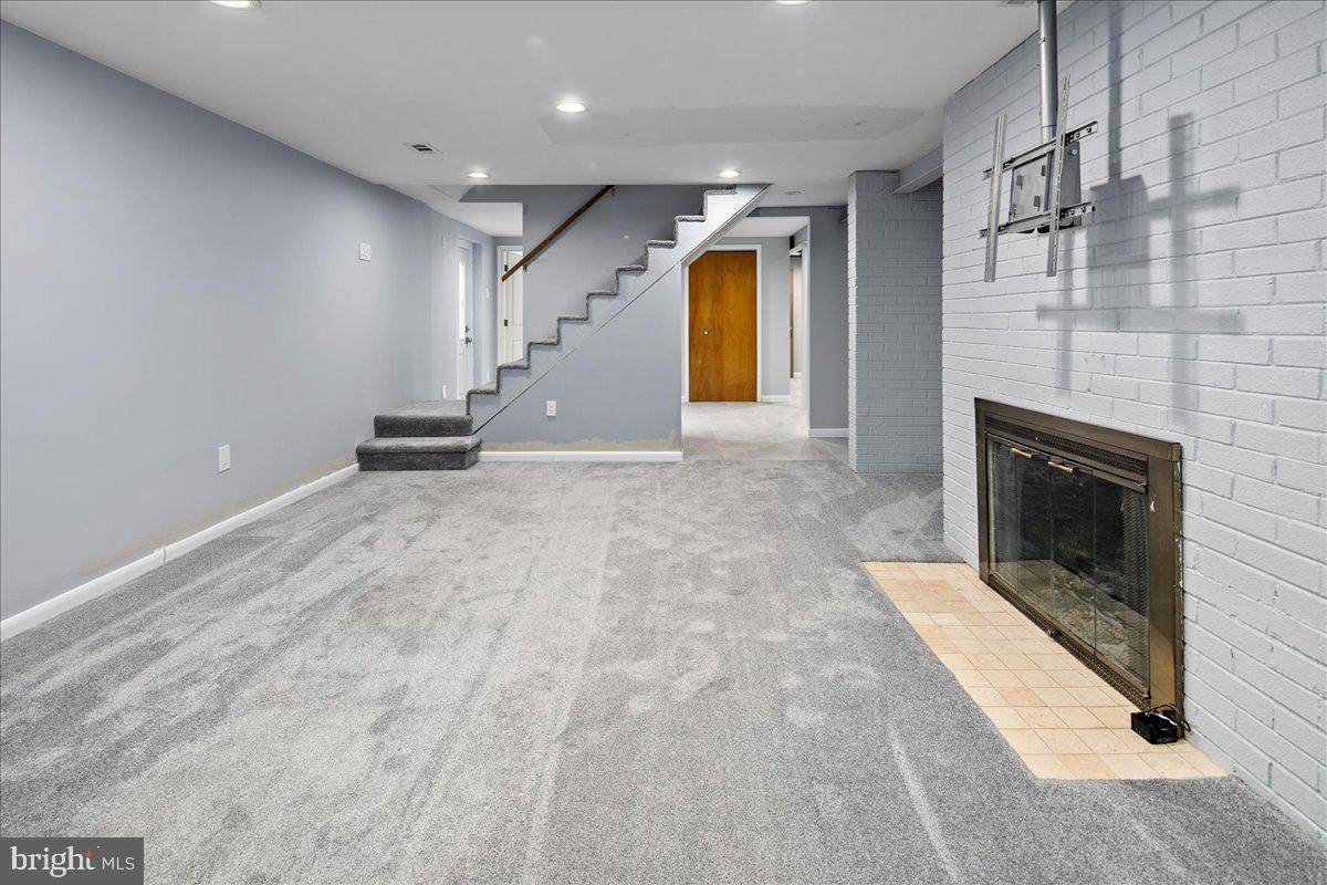 9026 MCNAIR DR, ALEXANDRIA, Virginia 22309, 4 Bedrooms Bedrooms, ,2 BathroomsBathrooms,Residential,For sale,9026 MCNAIR DR,VAFX2253420 MLS # VAFX2253420