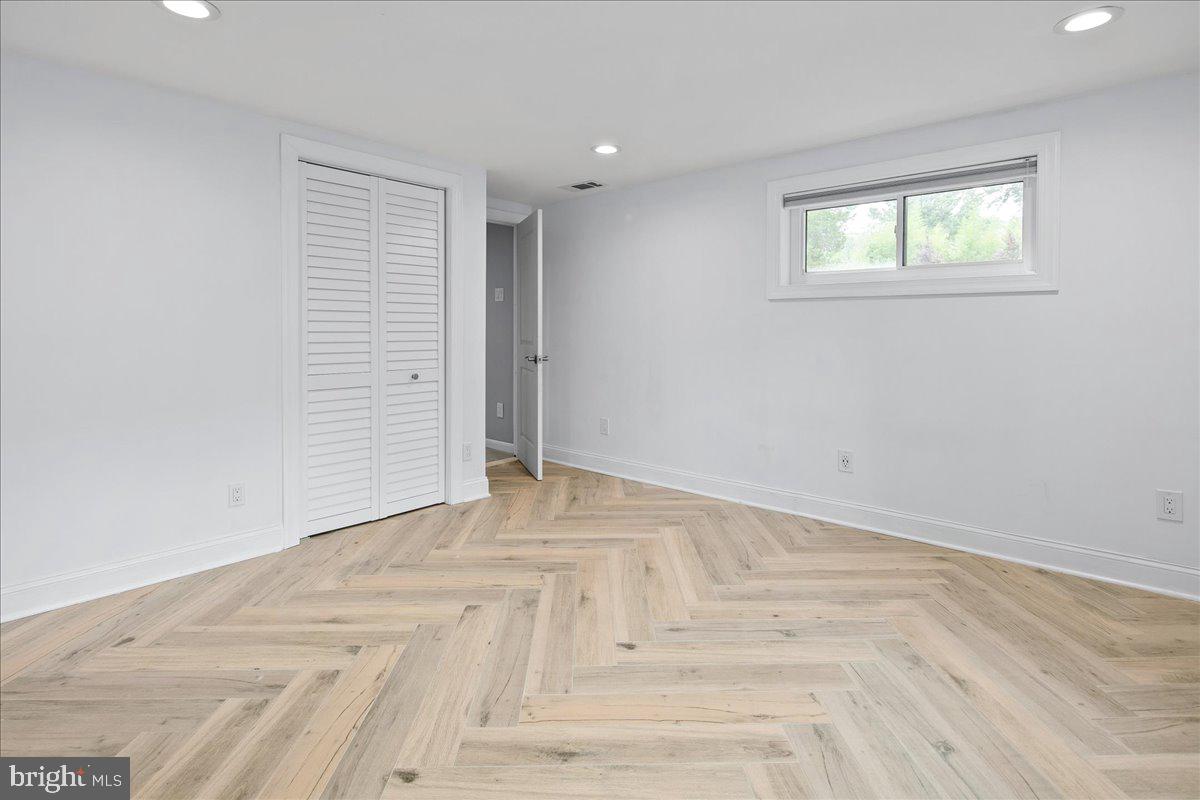 9026 MCNAIR DR, ALEXANDRIA, Virginia 22309, 4 Bedrooms Bedrooms, ,2 BathroomsBathrooms,Residential,For sale,9026 MCNAIR DR,VAFX2253420 MLS # VAFX2253420