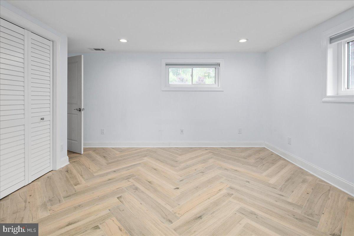 9026 MCNAIR DR, ALEXANDRIA, Virginia 22309, 4 Bedrooms Bedrooms, ,2 BathroomsBathrooms,Residential,For sale,9026 MCNAIR DR,VAFX2253420 MLS # VAFX2253420