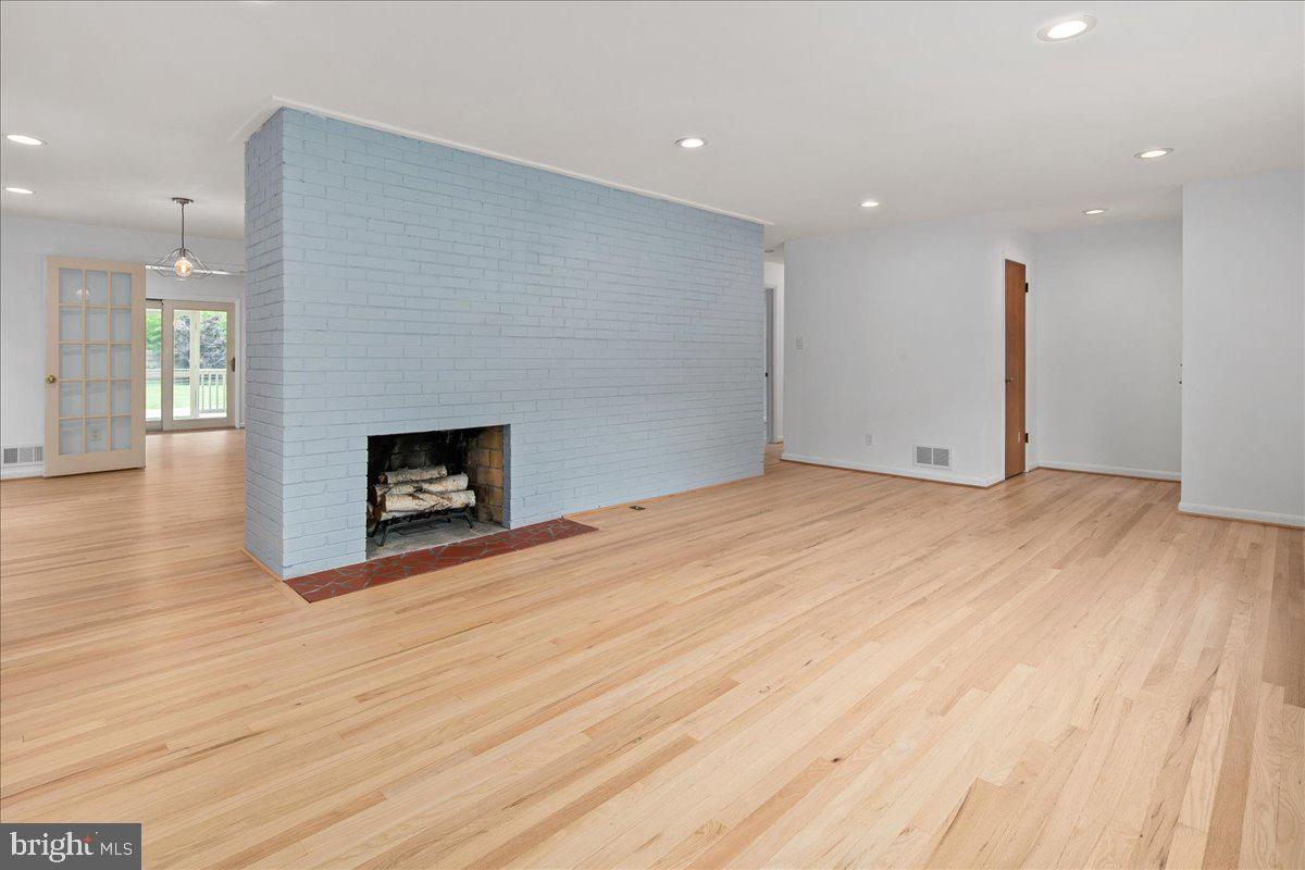 9026 MCNAIR DR, ALEXANDRIA, Virginia 22309, 4 Bedrooms Bedrooms, ,2 BathroomsBathrooms,Residential,For sale,9026 MCNAIR DR,VAFX2253420 MLS # VAFX2253420