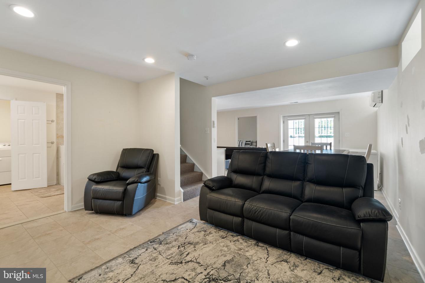 221 CANNON WAY, WARRENTON, Virginia 20186, 5 Bedrooms Bedrooms, ,3 BathroomsBathrooms,Residential,For sale,221 CANNON WAY,VAFQ2017340 MLS # VAFQ2017340