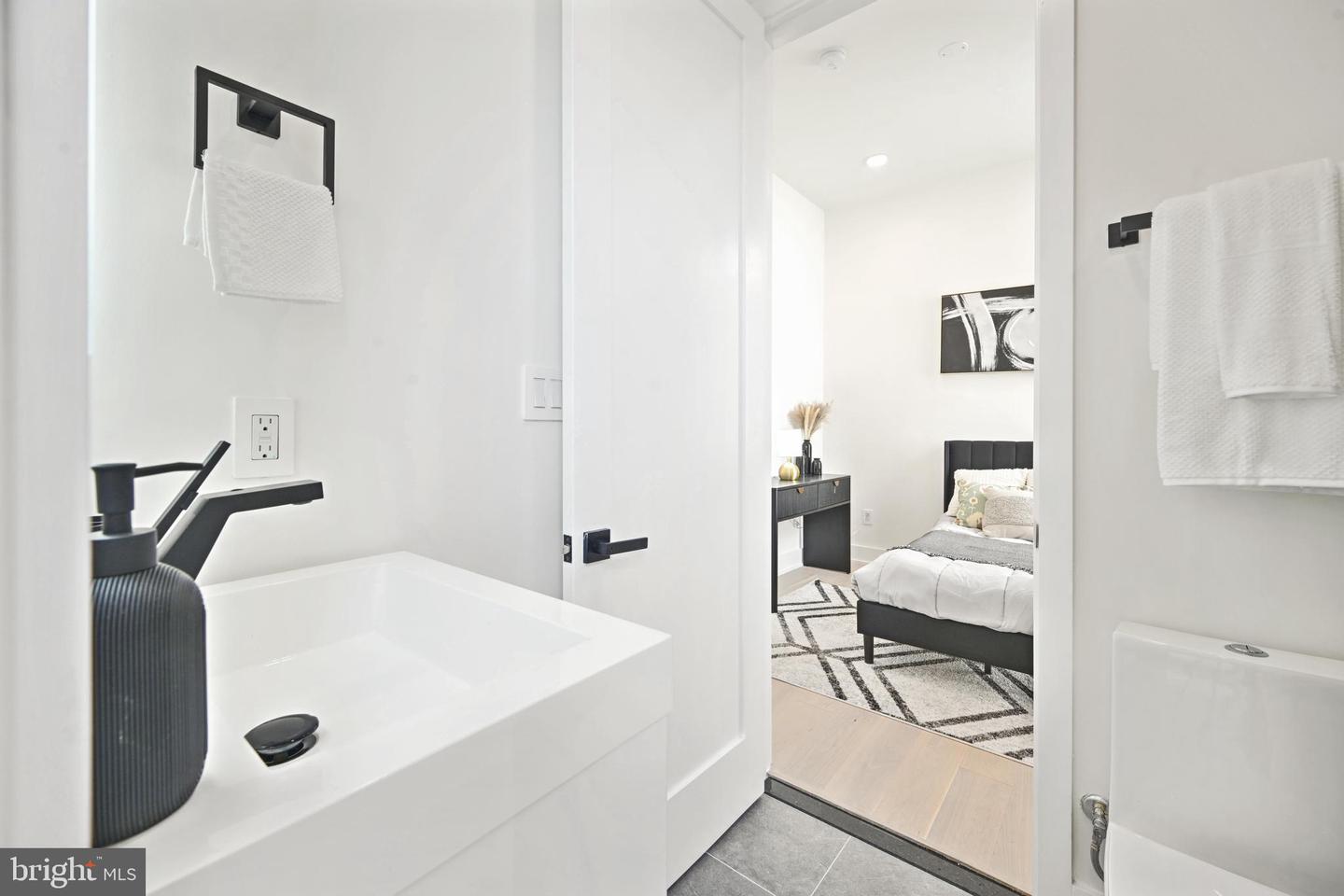 517 MONTANA AVE NE #3A, WASHINGTON, District Of Columbia 20017, 3 Bedrooms Bedrooms, ,2 BathroomsBathrooms,Residential,For sale,517 MONTANA AVE NE #3A,DCDC2209128 MLS # DCDC2209128