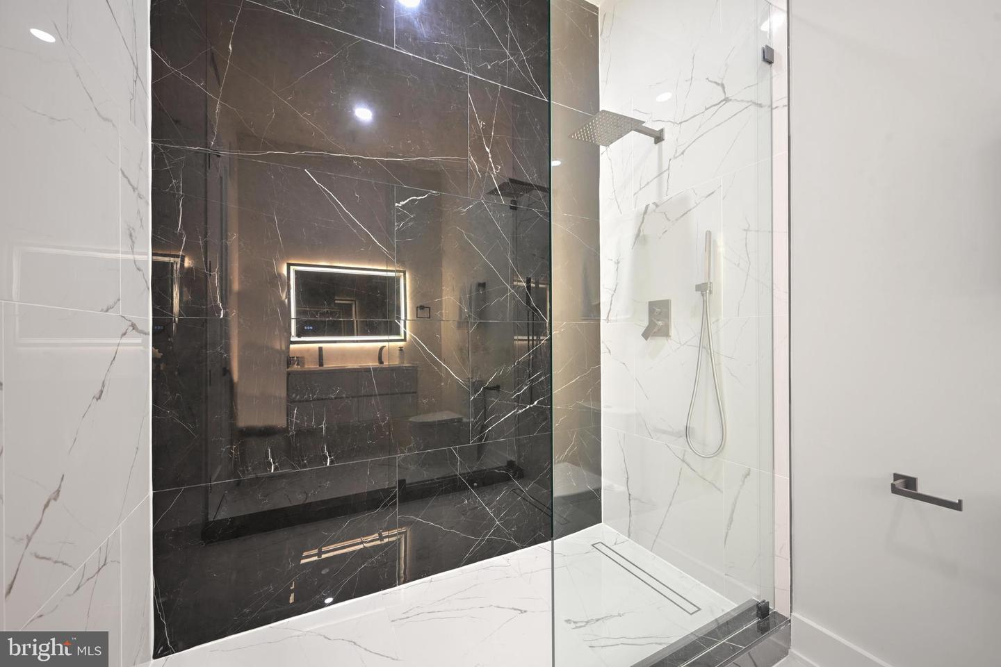 517 MONTANA AVE NE #3A, WASHINGTON, District Of Columbia 20017, 3 Bedrooms Bedrooms, ,2 BathroomsBathrooms,Residential,For sale,517 MONTANA AVE NE #3A,DCDC2209128 MLS # DCDC2209128