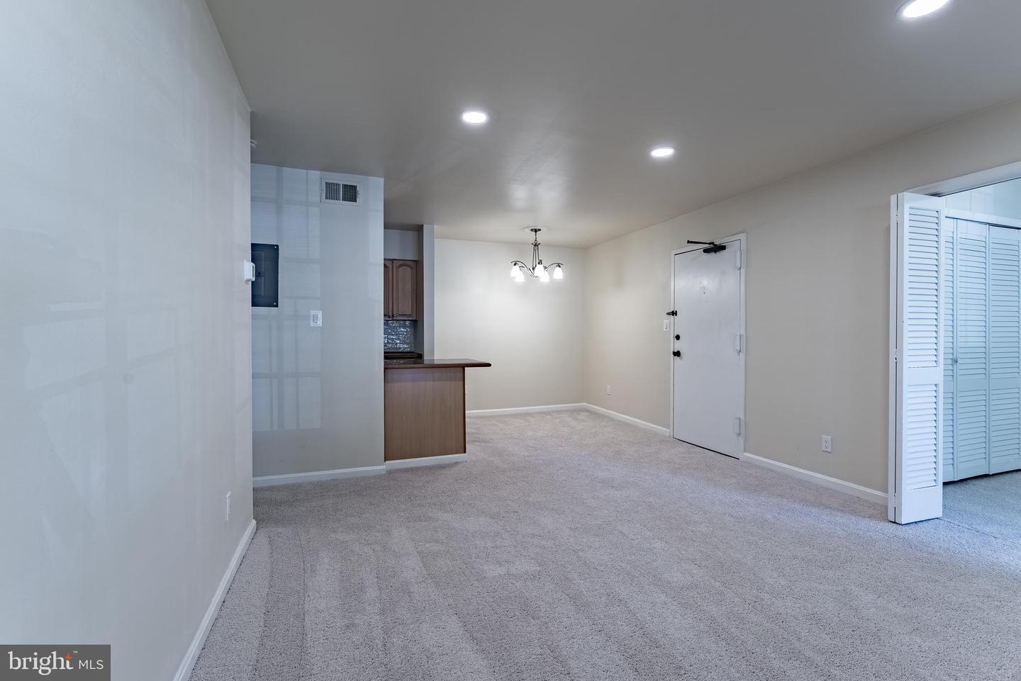 5898-H SURREY HILL PL #685, SPRINGFIELD, Virginia 22152, 2 Bedrooms Bedrooms, ,1 BathroomBathrooms,Residential,For sale,5898-H SURREY HILL PL #685,VAFX2253626 MLS # VAFX2253626