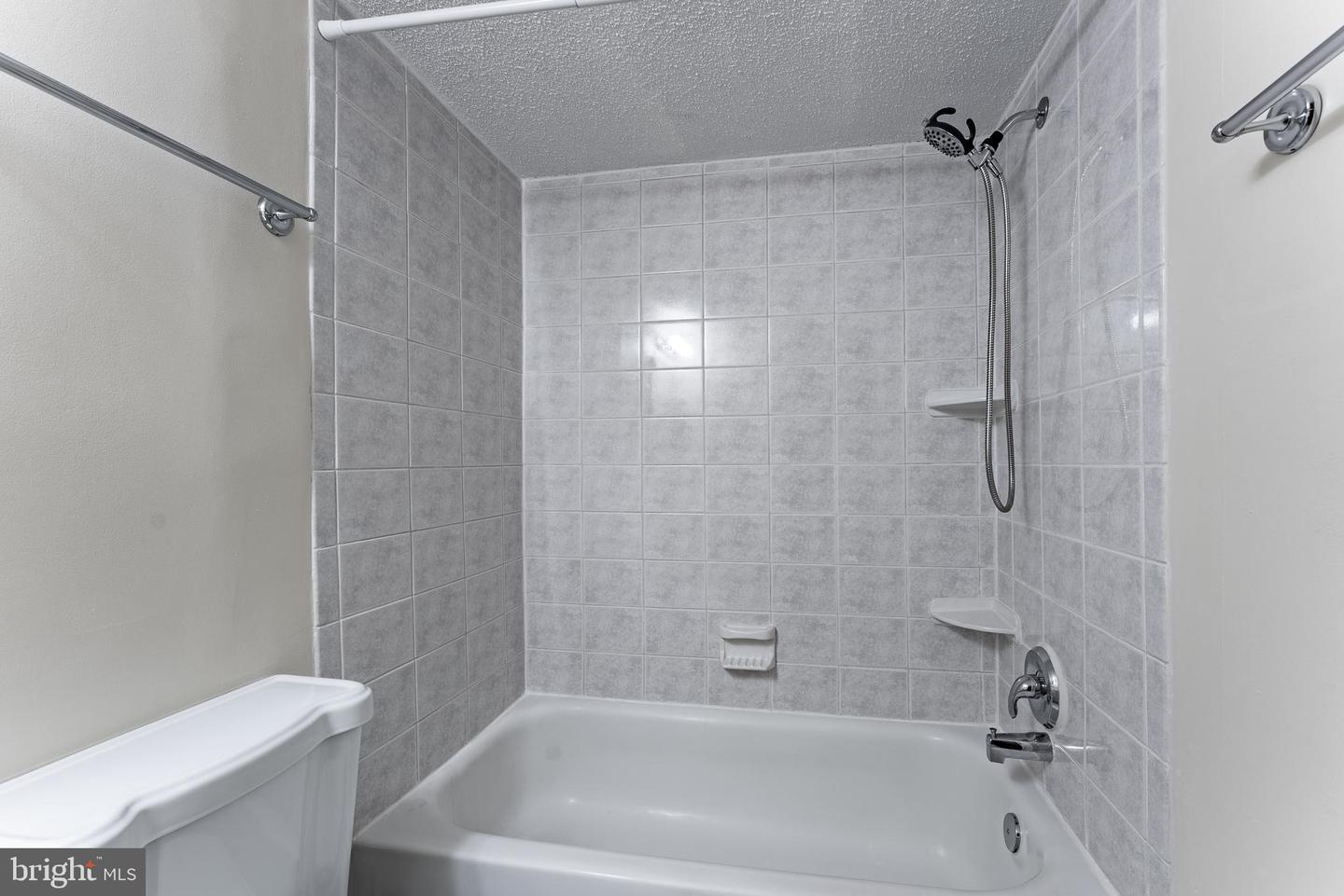 5898-H SURREY HILL PL #685, SPRINGFIELD, Virginia 22152, 2 Bedrooms Bedrooms, ,1 BathroomBathrooms,Residential,For sale,5898-H SURREY HILL PL #685,VAFX2253626 MLS # VAFX2253626