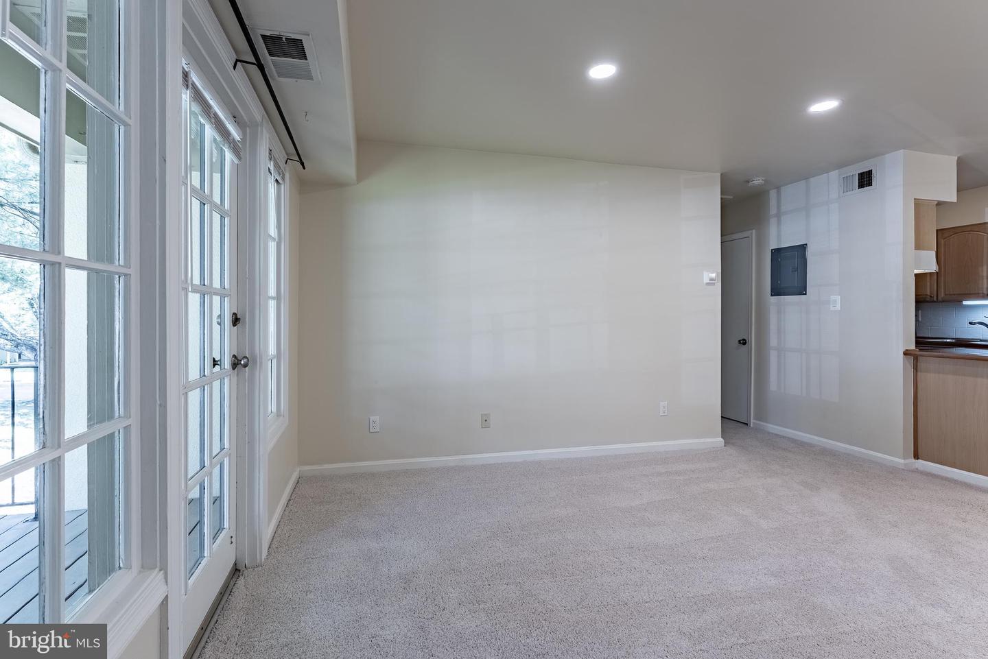 5898-H SURREY HILL PL #685, SPRINGFIELD, Virginia 22152, 2 Bedrooms Bedrooms, ,1 BathroomBathrooms,Residential,For sale,5898-H SURREY HILL PL #685,VAFX2253626 MLS # VAFX2253626