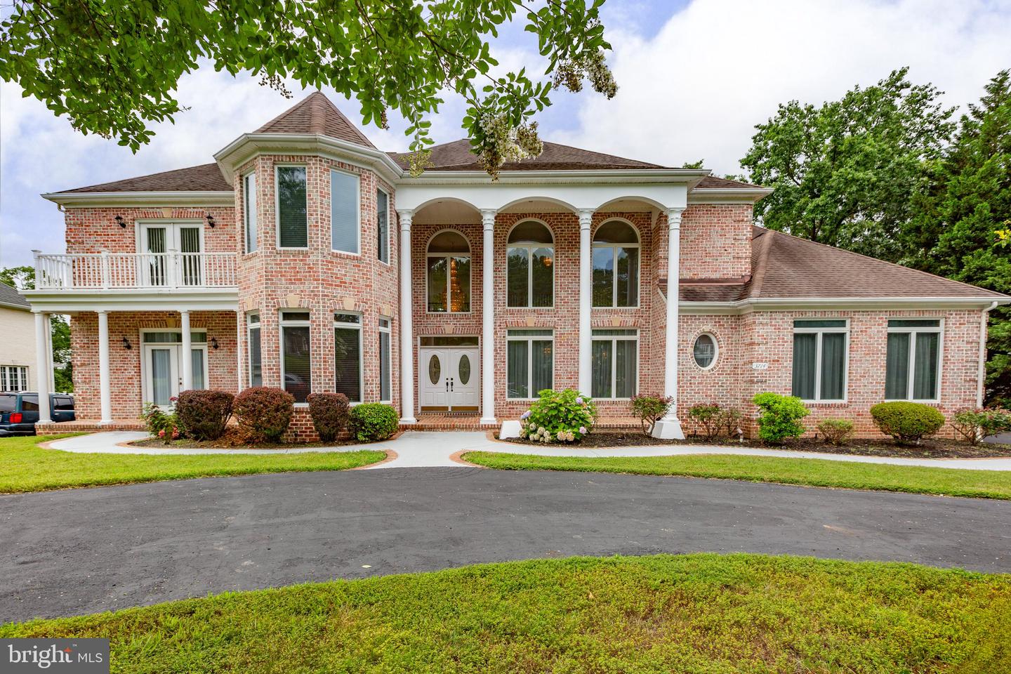 3714 FAIRWAYS CT, FREDERICKSBURG, Virginia 22408, 7 Bedrooms Bedrooms, ,4 BathroomsBathrooms,Residential,For sale,3714 FAIRWAYS CT,VASP2034446 MLS # VASP2034446