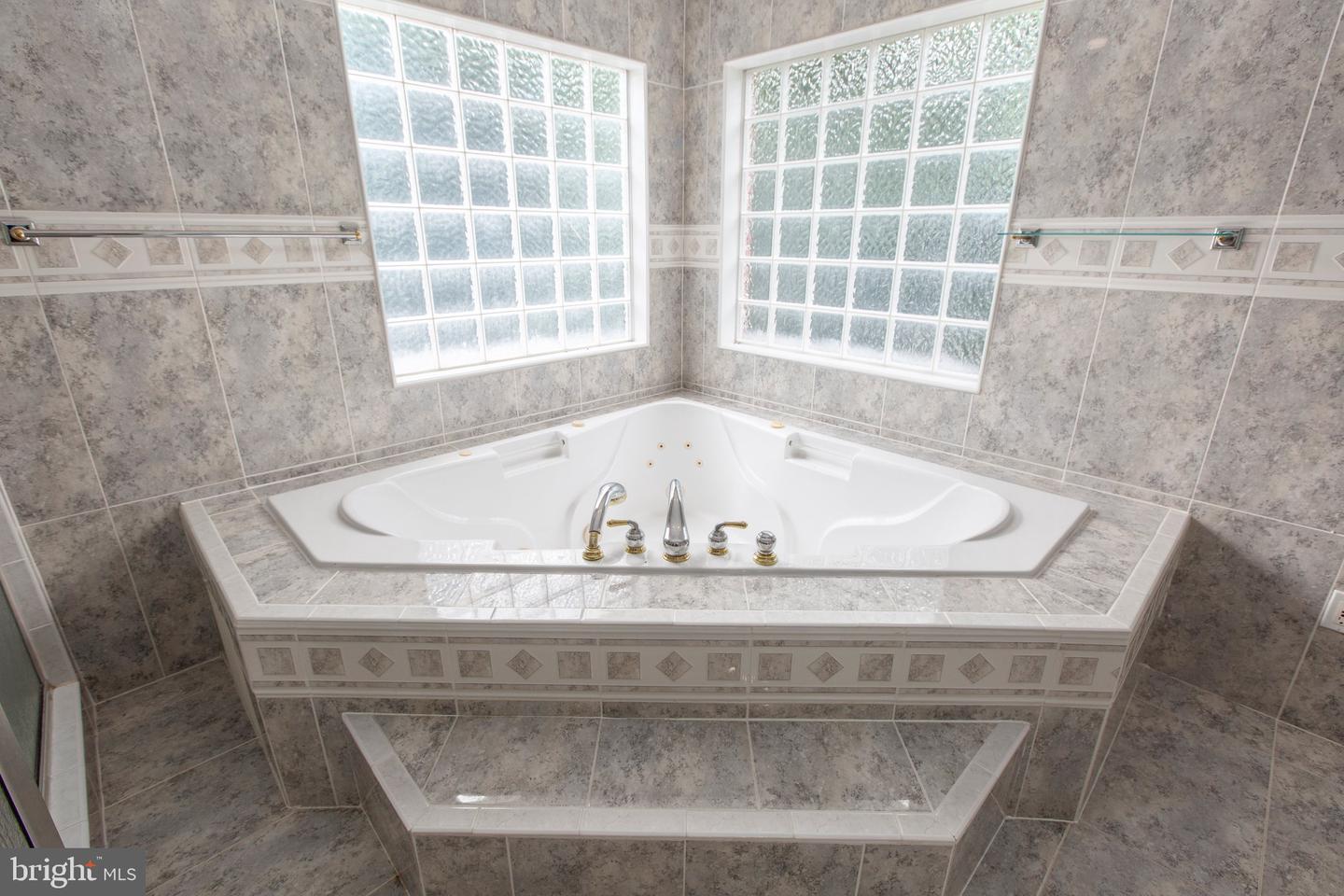3714 FAIRWAYS CT, FREDERICKSBURG, Virginia 22408, 7 Bedrooms Bedrooms, ,4 BathroomsBathrooms,Residential,For sale,3714 FAIRWAYS CT,VASP2034446 MLS # VASP2034446