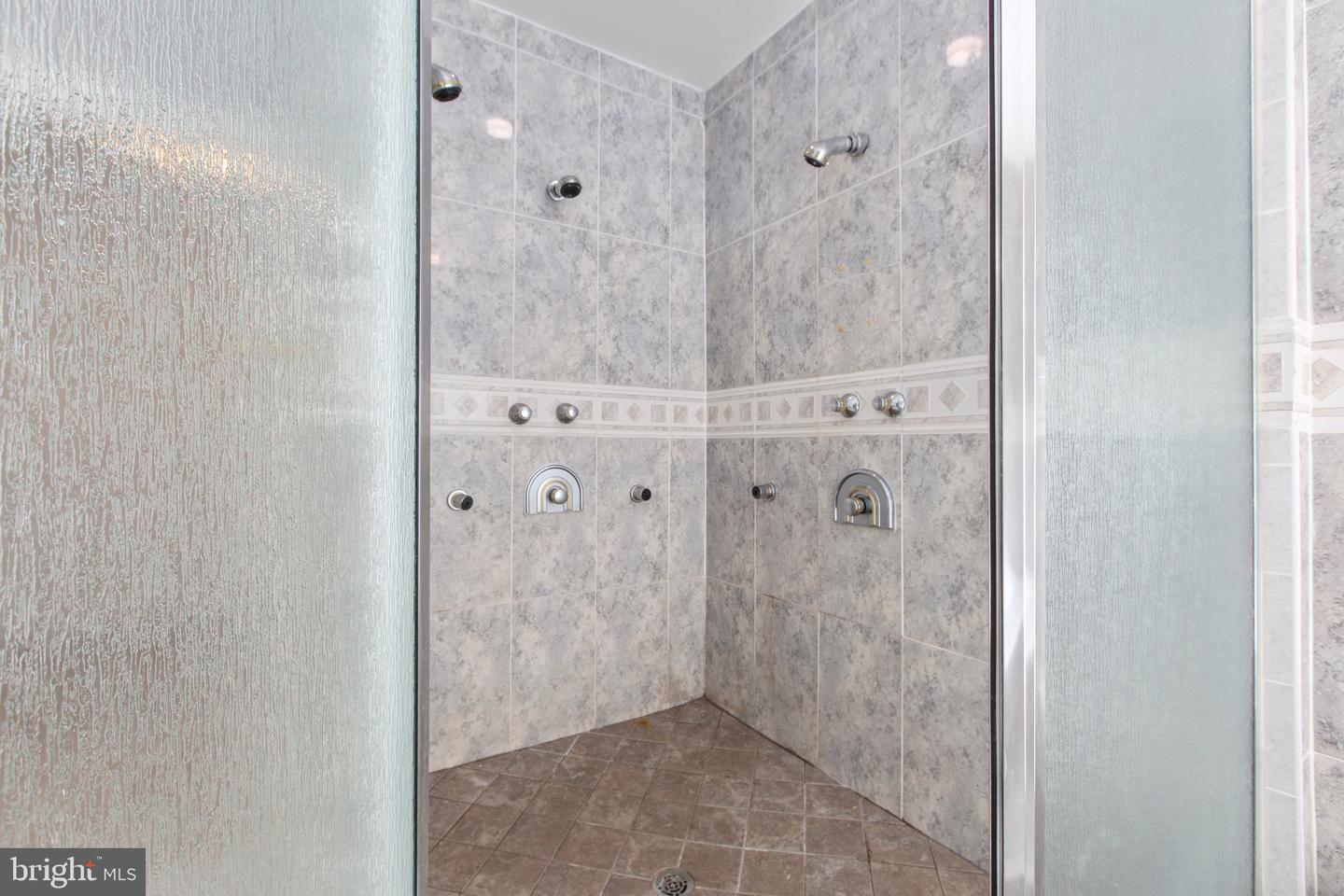 3714 FAIRWAYS CT, FREDERICKSBURG, Virginia 22408, 7 Bedrooms Bedrooms, ,4 BathroomsBathrooms,Residential,For sale,3714 FAIRWAYS CT,VASP2034446 MLS # VASP2034446