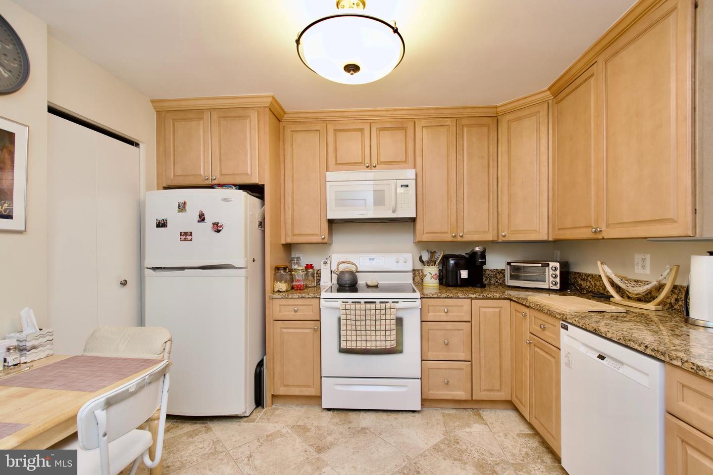2222 S QUINCY ST #1, ARLINGTON, Virginia 22204, 2 Bedrooms Bedrooms, ,2 BathroomsBathrooms,Residential,For sale,2222 S QUINCY ST #1,VAAR2060188 MLS # VAAR2060188