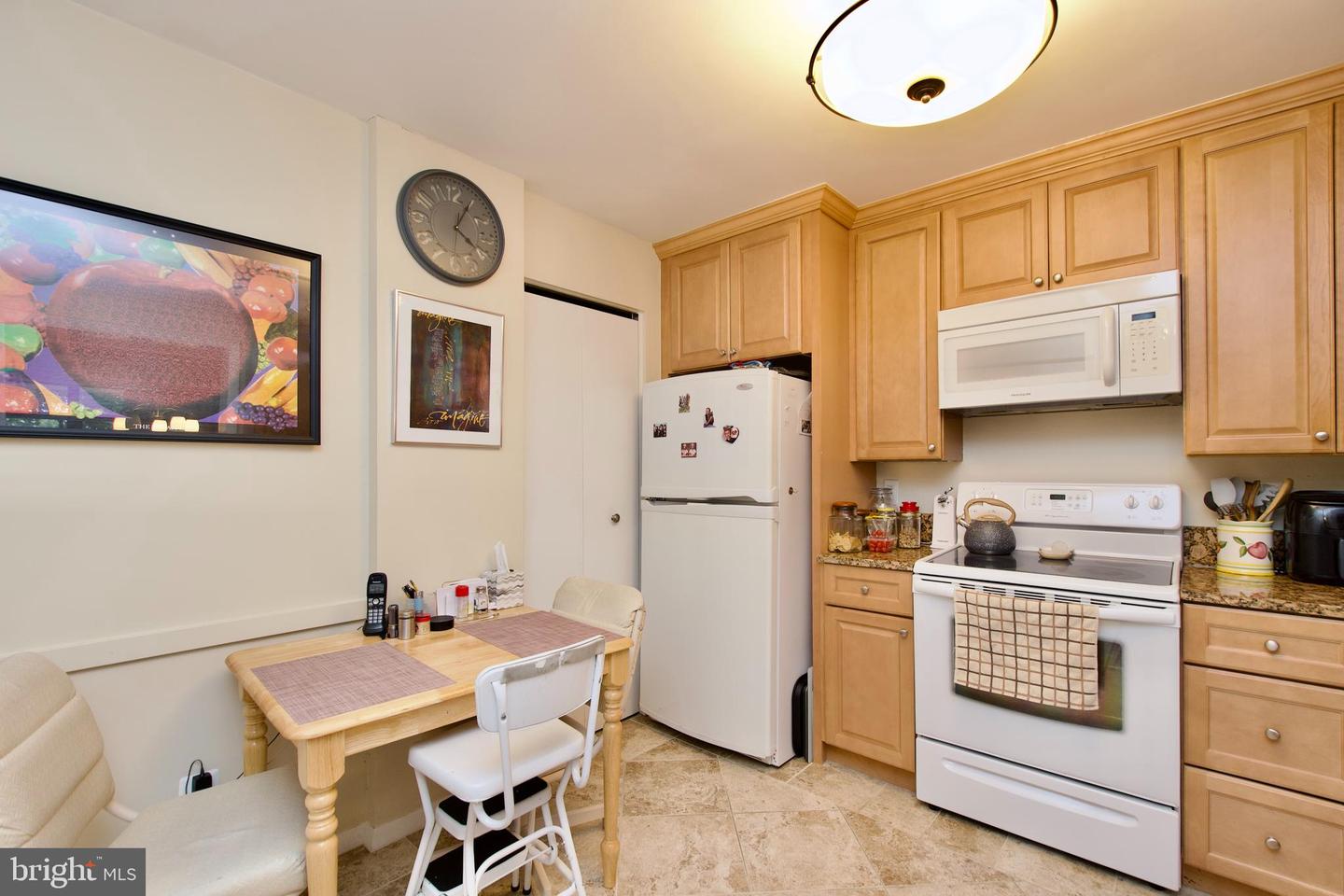 2222 S QUINCY ST #1, ARLINGTON, Virginia 22204, 2 Bedrooms Bedrooms, ,2 BathroomsBathrooms,Residential,For sale,2222 S QUINCY ST #1,VAAR2060188 MLS # VAAR2060188