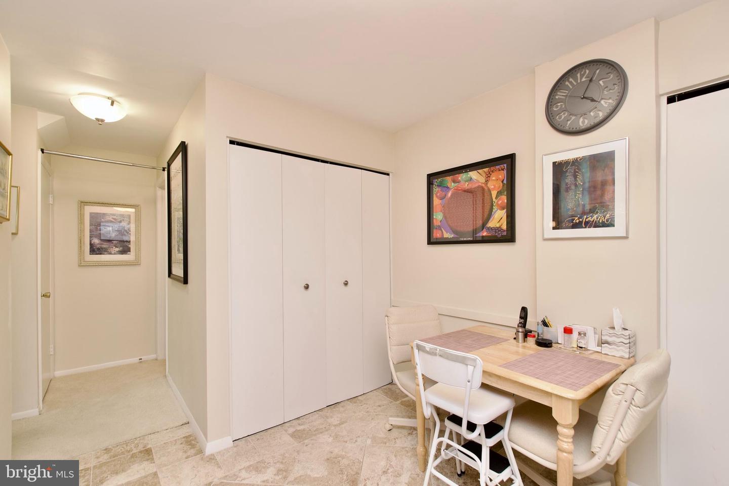 2222 S QUINCY ST #1, ARLINGTON, Virginia 22204, 2 Bedrooms Bedrooms, ,2 BathroomsBathrooms,Residential,For sale,2222 S QUINCY ST #1,VAAR2060188 MLS # VAAR2060188