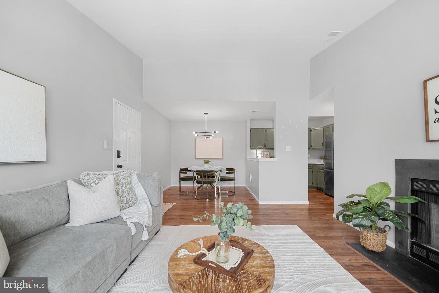 7826 HARROWGATE CIR #D, SPRINGFIELD, Virginia 22152, 1 Bedroom Bedrooms, ,1 BathroomBathrooms,Residential,For sale,7826 HARROWGATE CIR #D,VAFX2253426 MLS # VAFX2253426